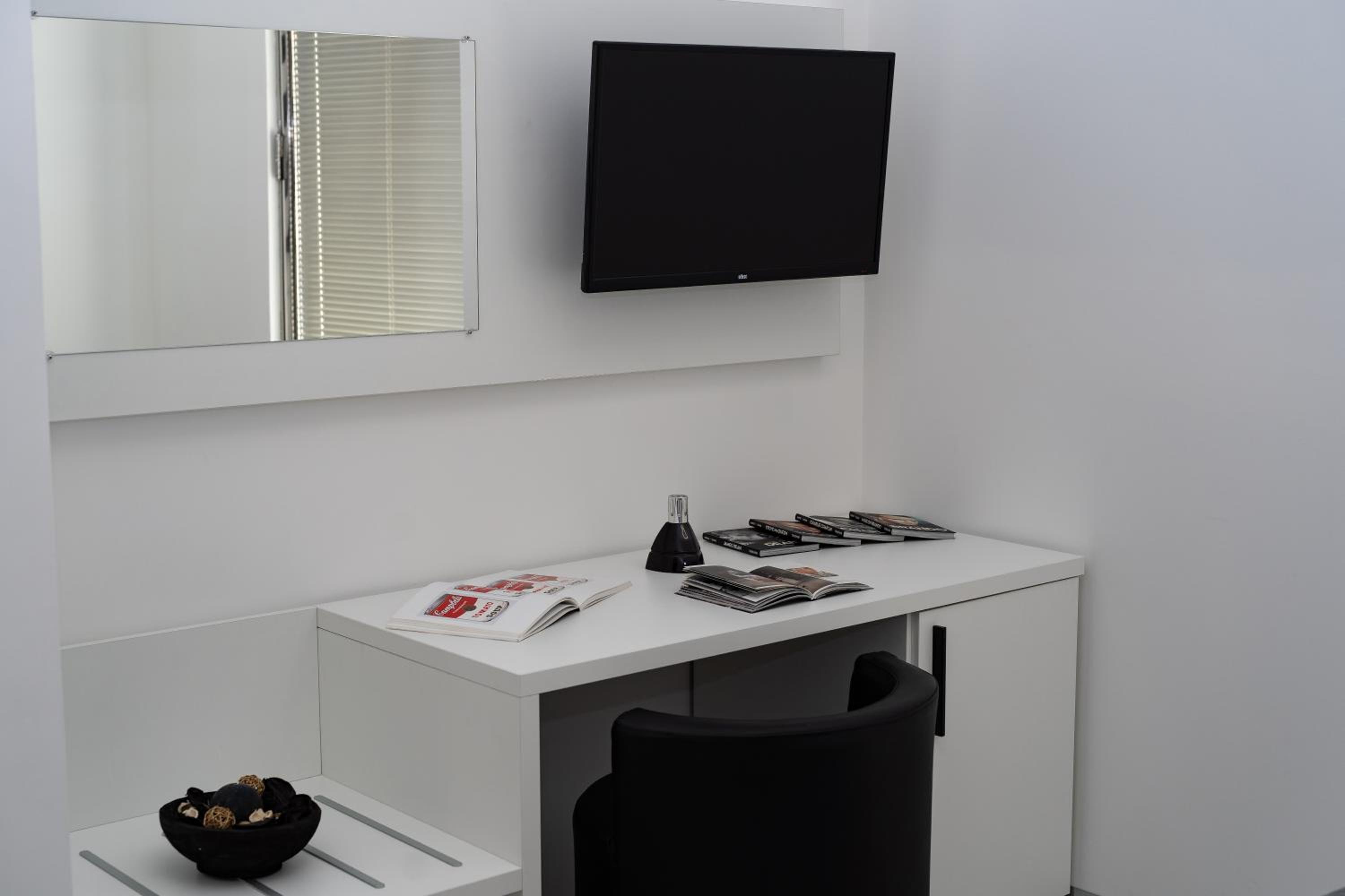 Double Room - Photo 3