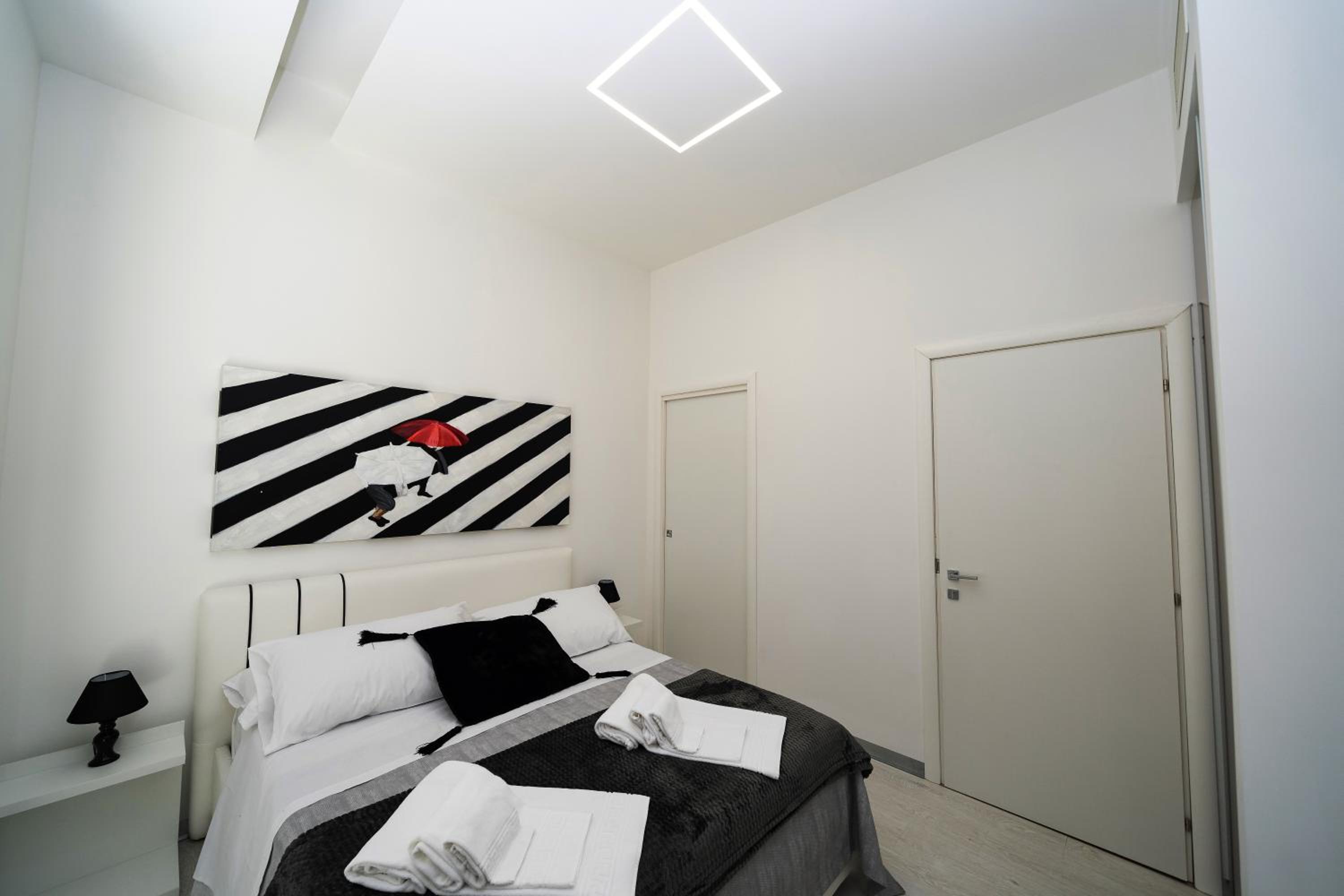 Double Room - Photo 5