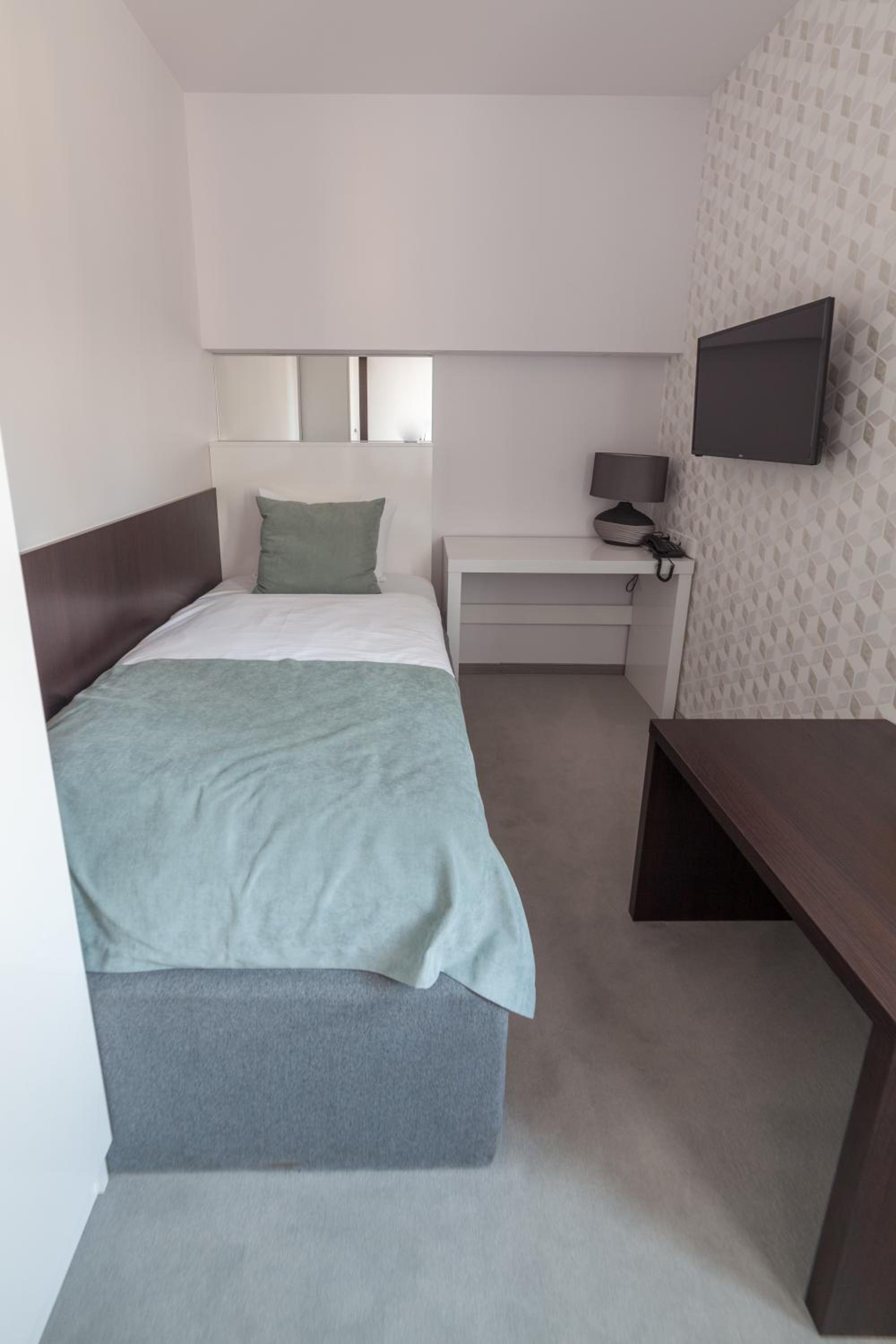 Single Room photo 2