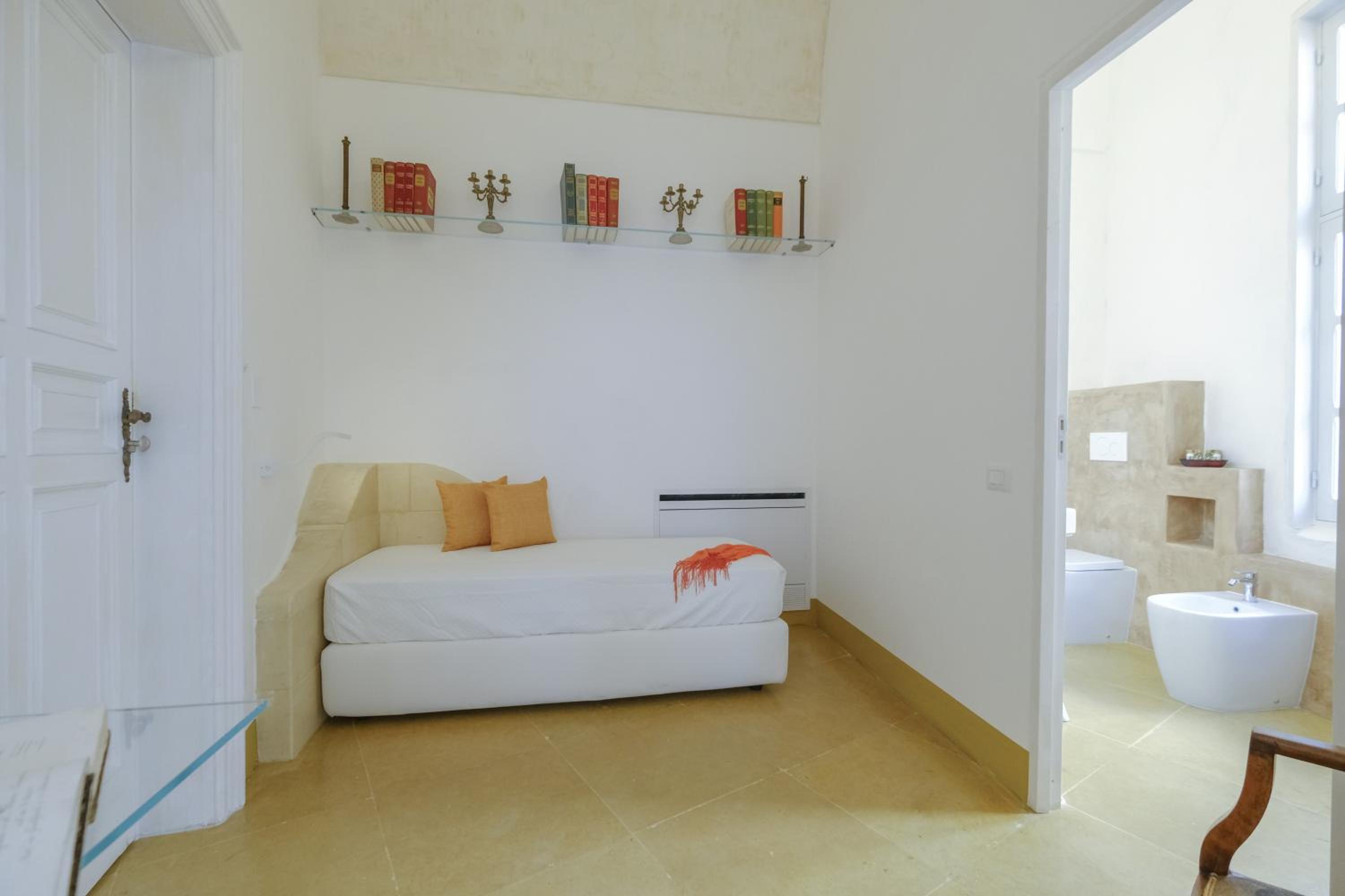 Deluxe Suite with Sea View photo 3