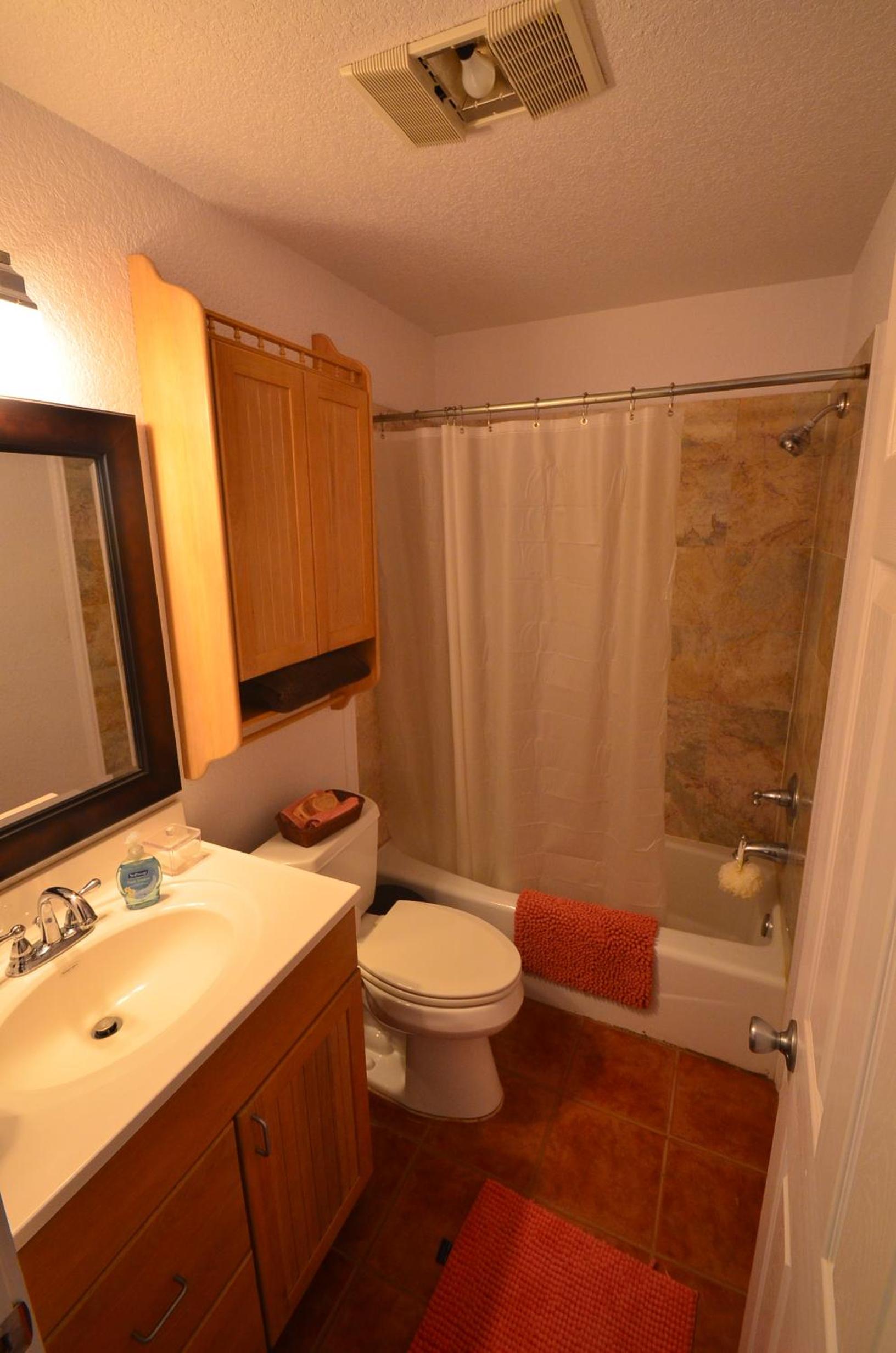 Two-Bedroom House photo 3