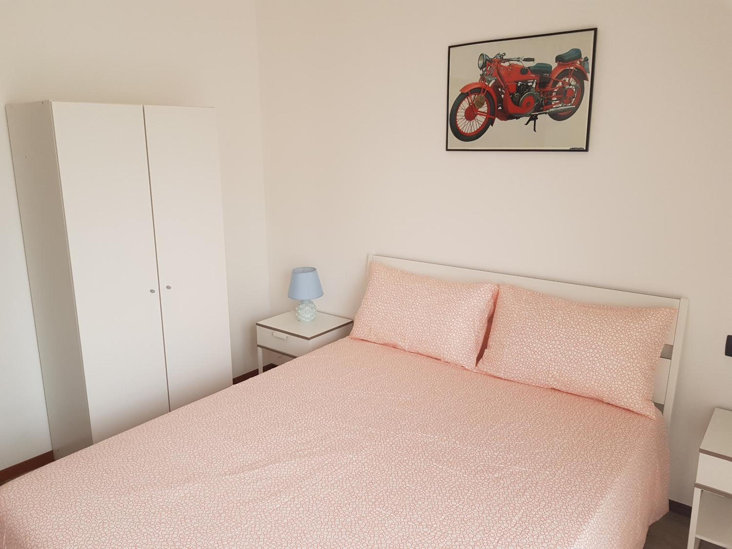 Deluxe Room - Photo 5