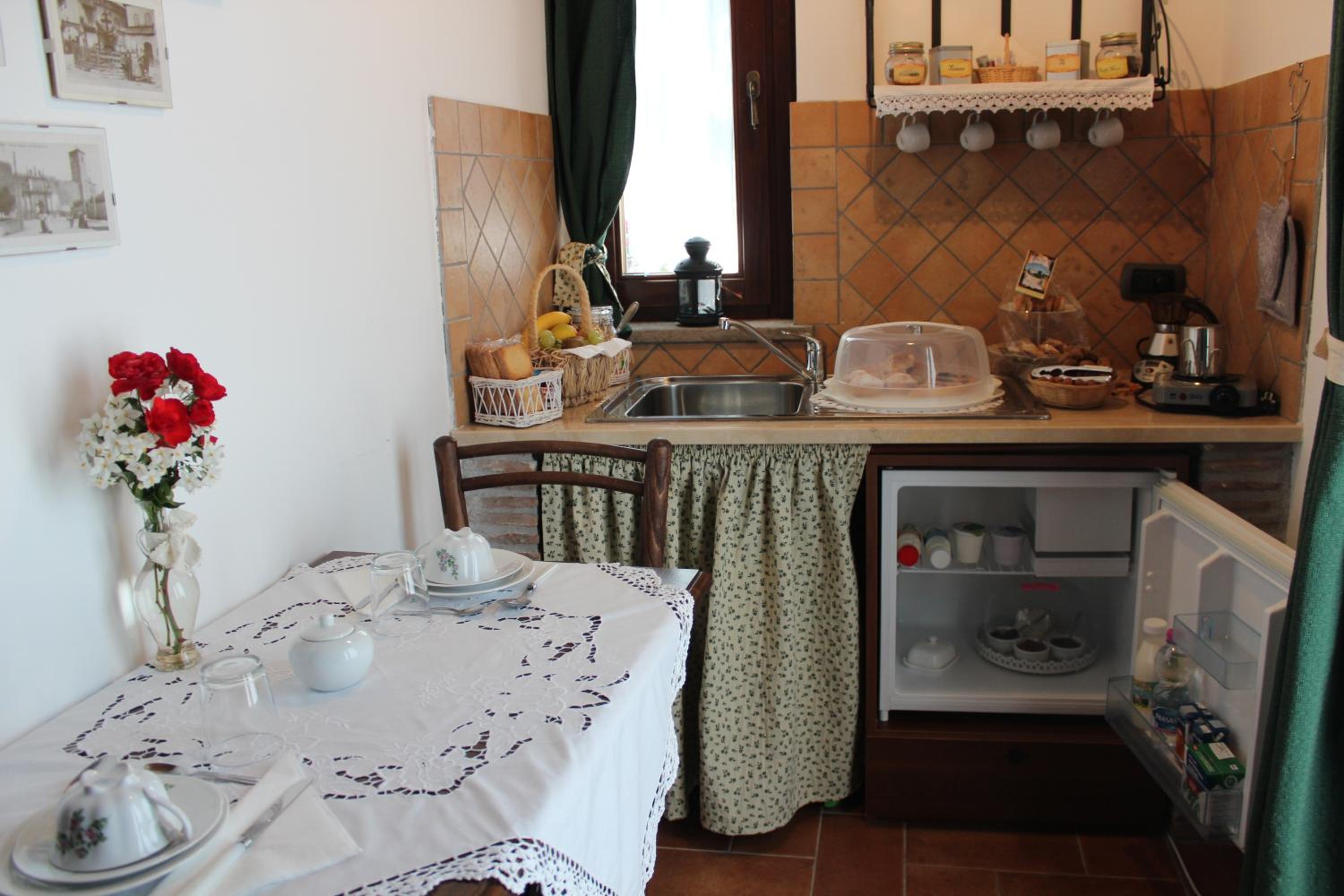 Double Room with Private Bathroom photo 2