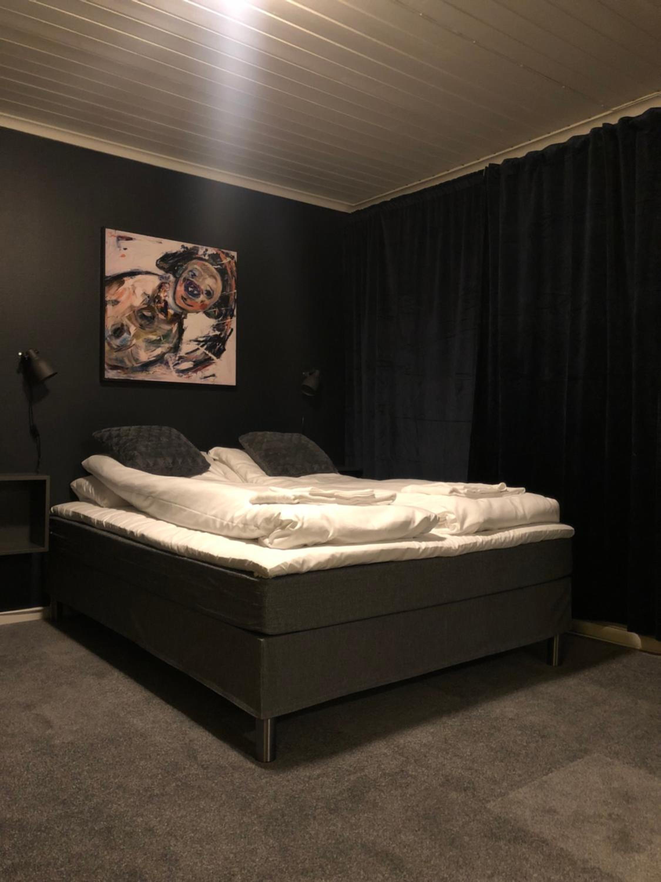 Double Room - Photo 7