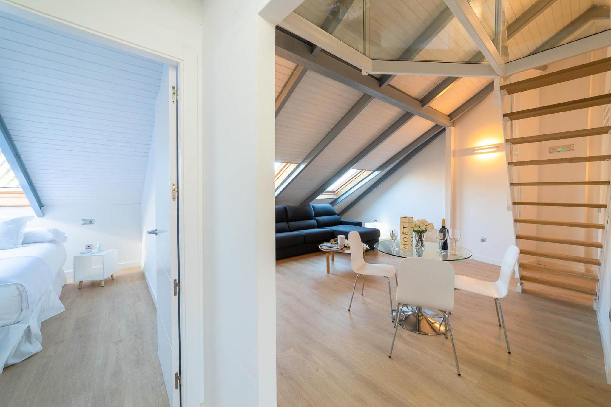 Two-Bedroom Apartment - Photo 15