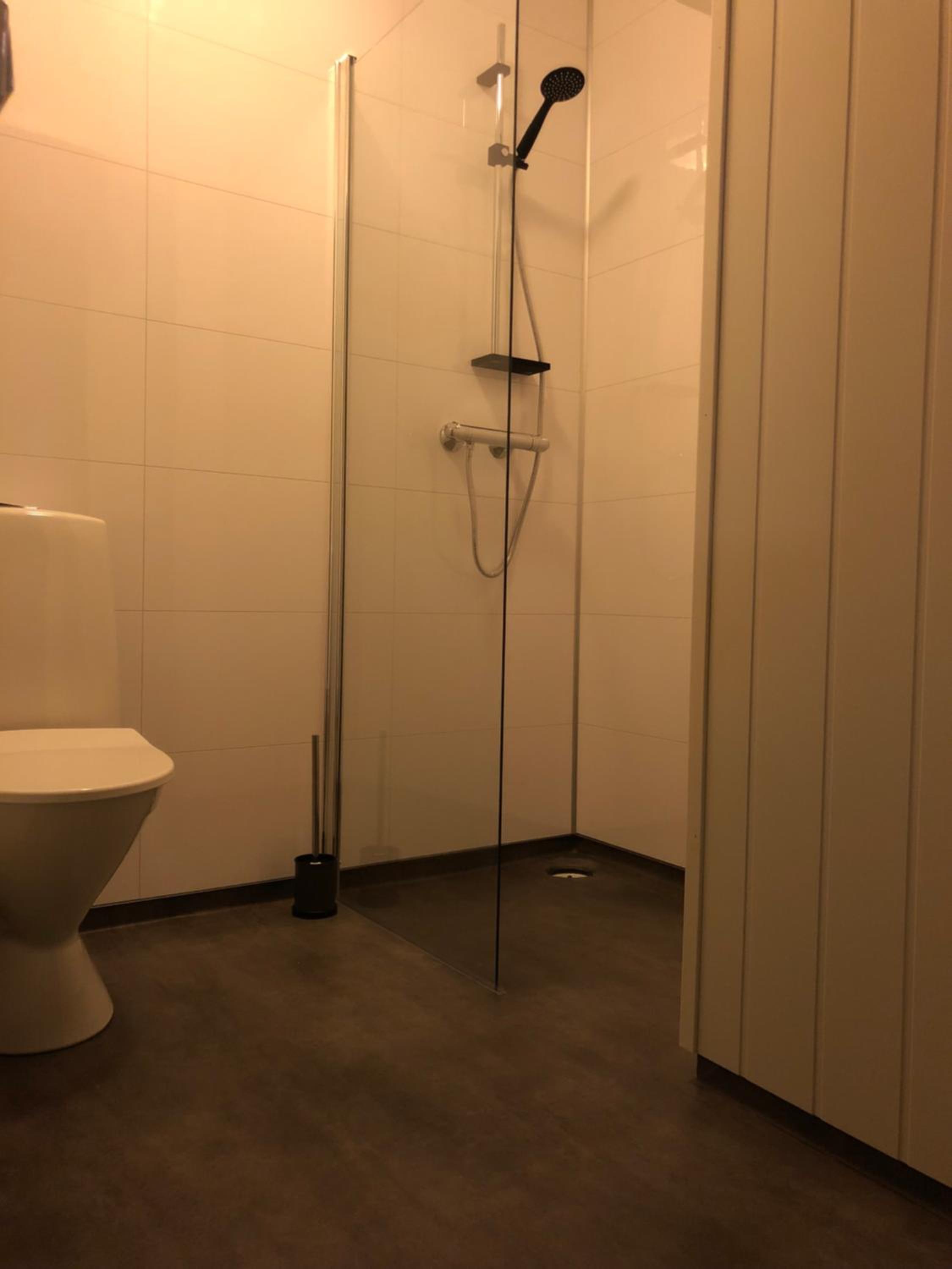 Double Room - Photo 5