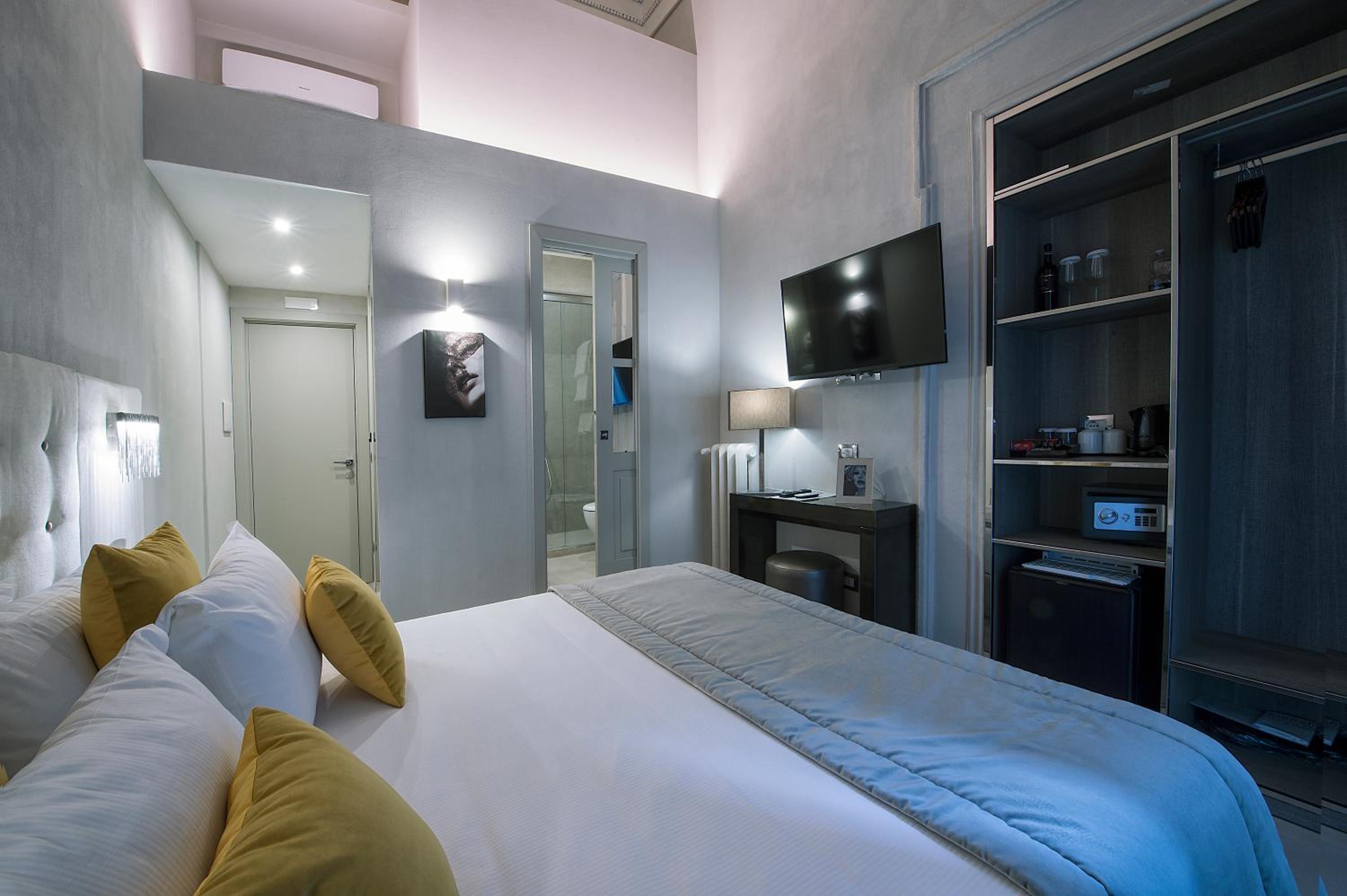 Classic Double Room