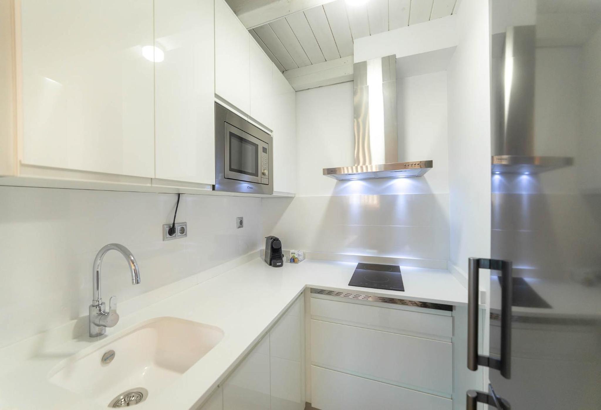 Two-Bedroom Apartment - Photo 9