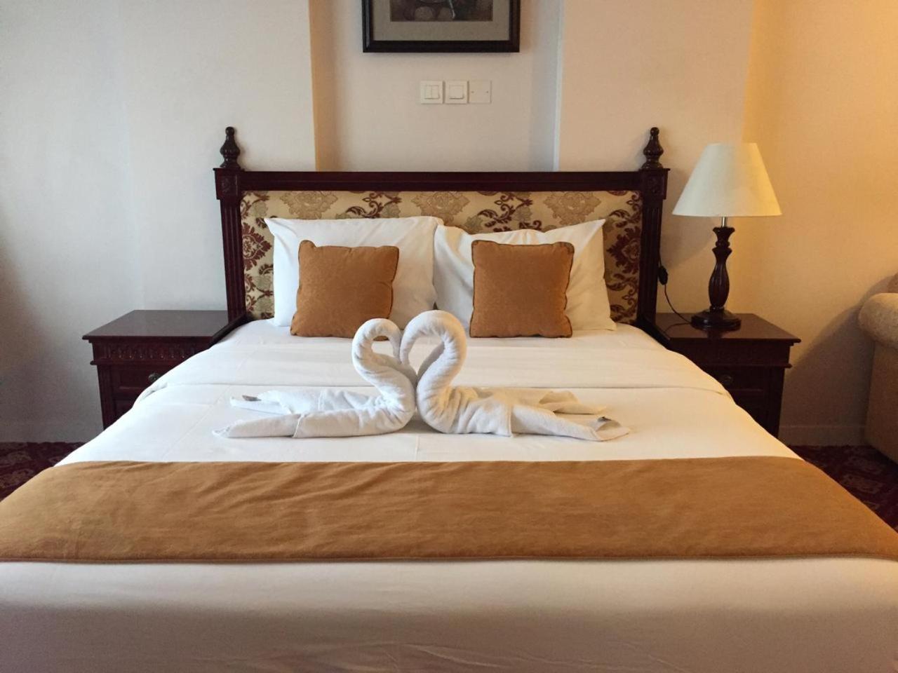 Standard King Room photo 2