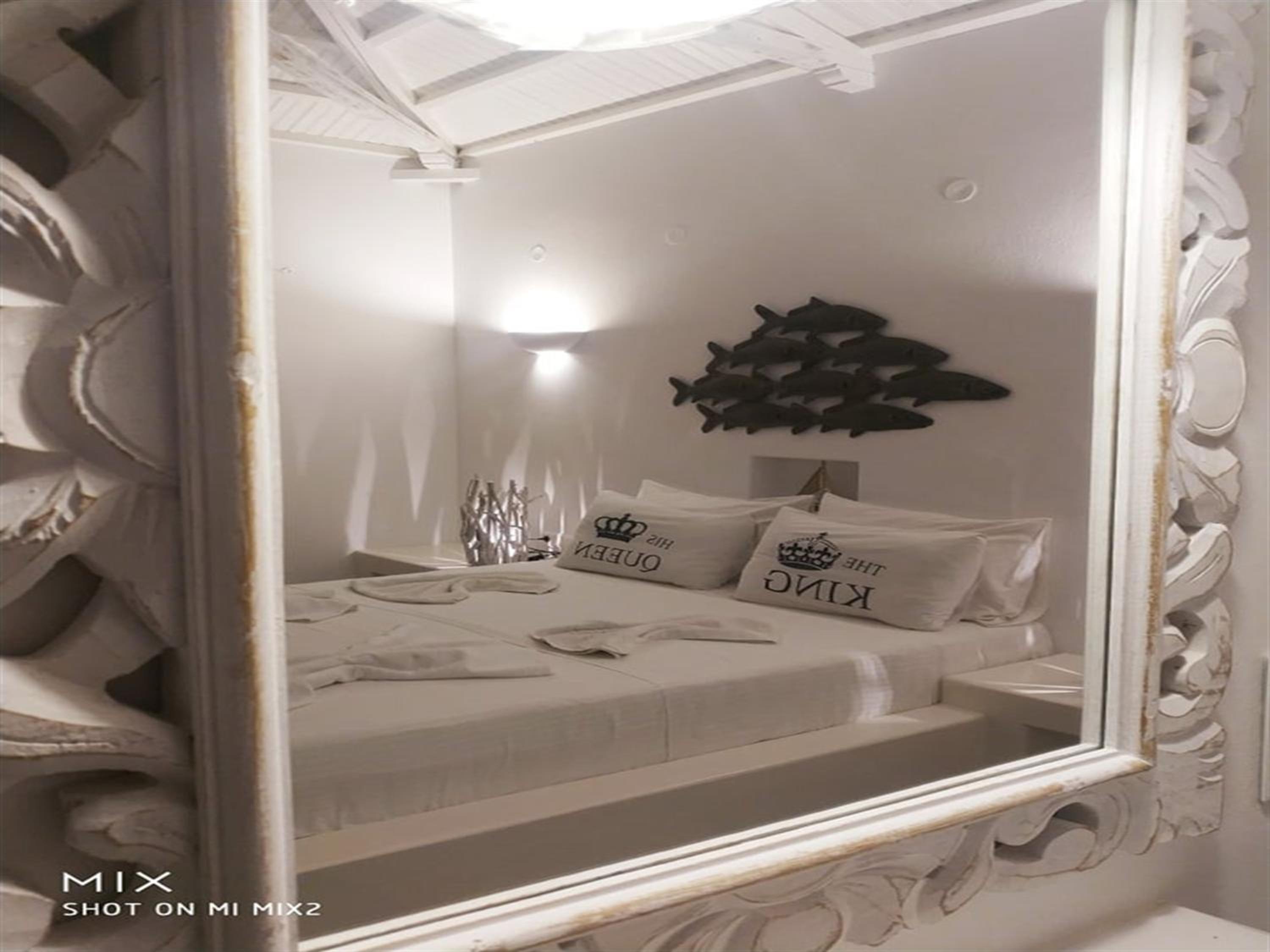 Villa with Private Pool - Photo 17