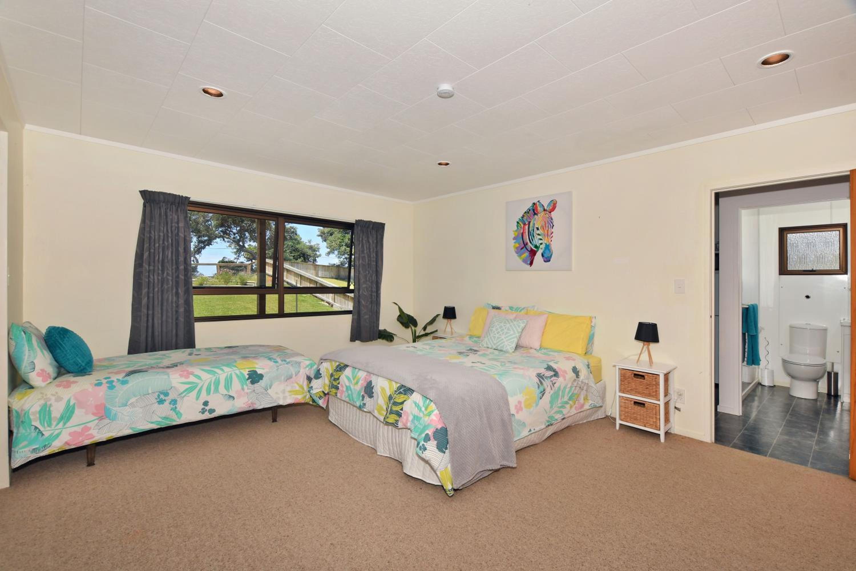Studio Apartment - Photo 18