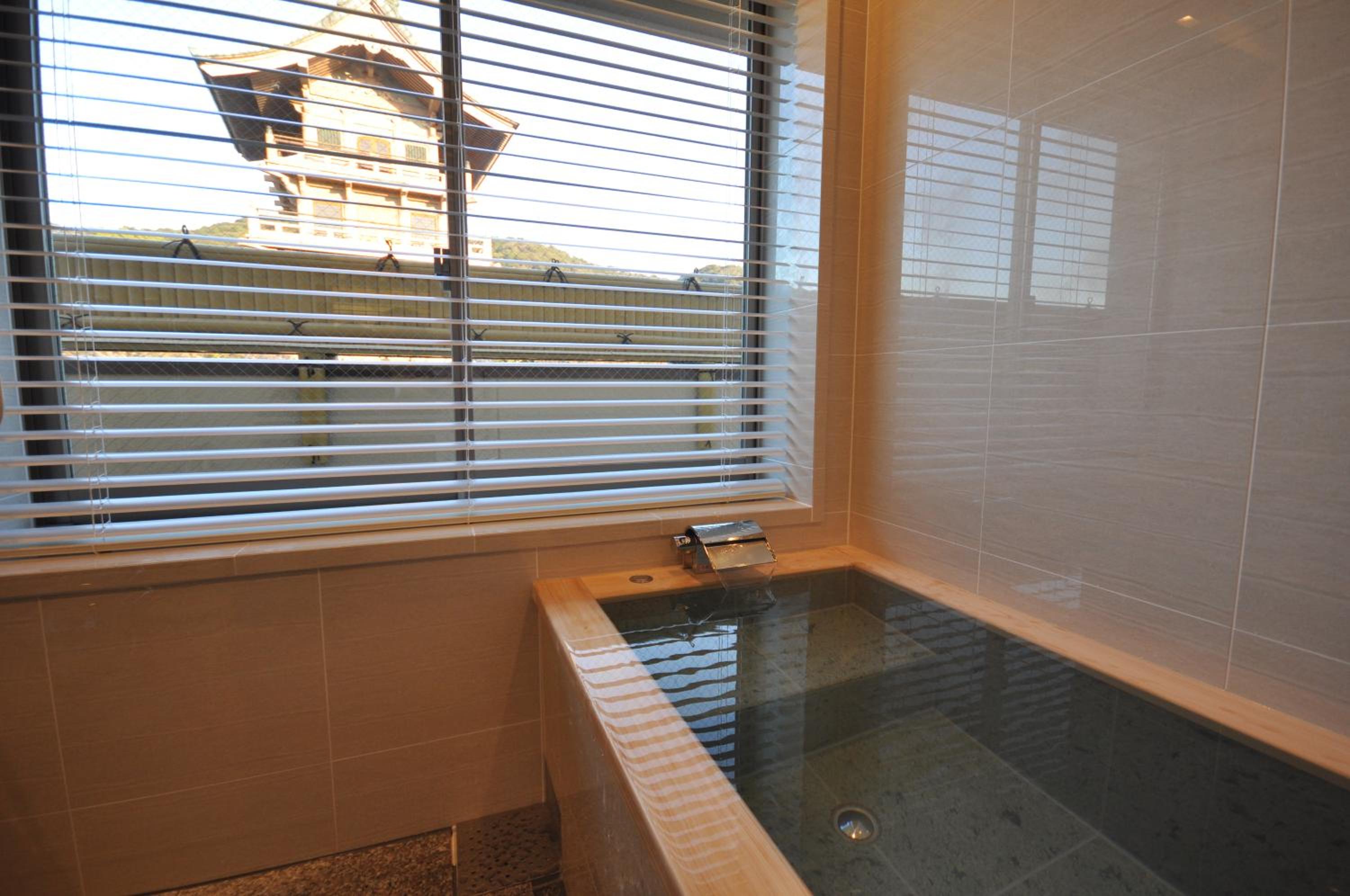Special Japanese-Style Room with a View Bath - Top Floor photo 3