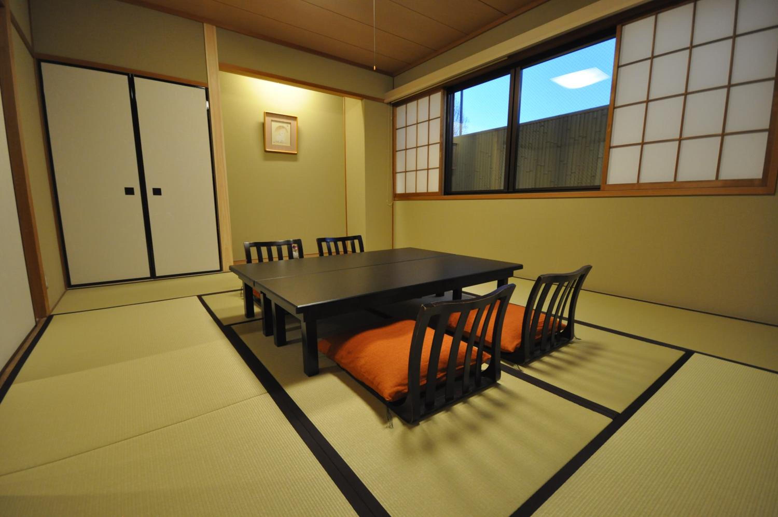 Japanese-Style Superior Room - Photo 6