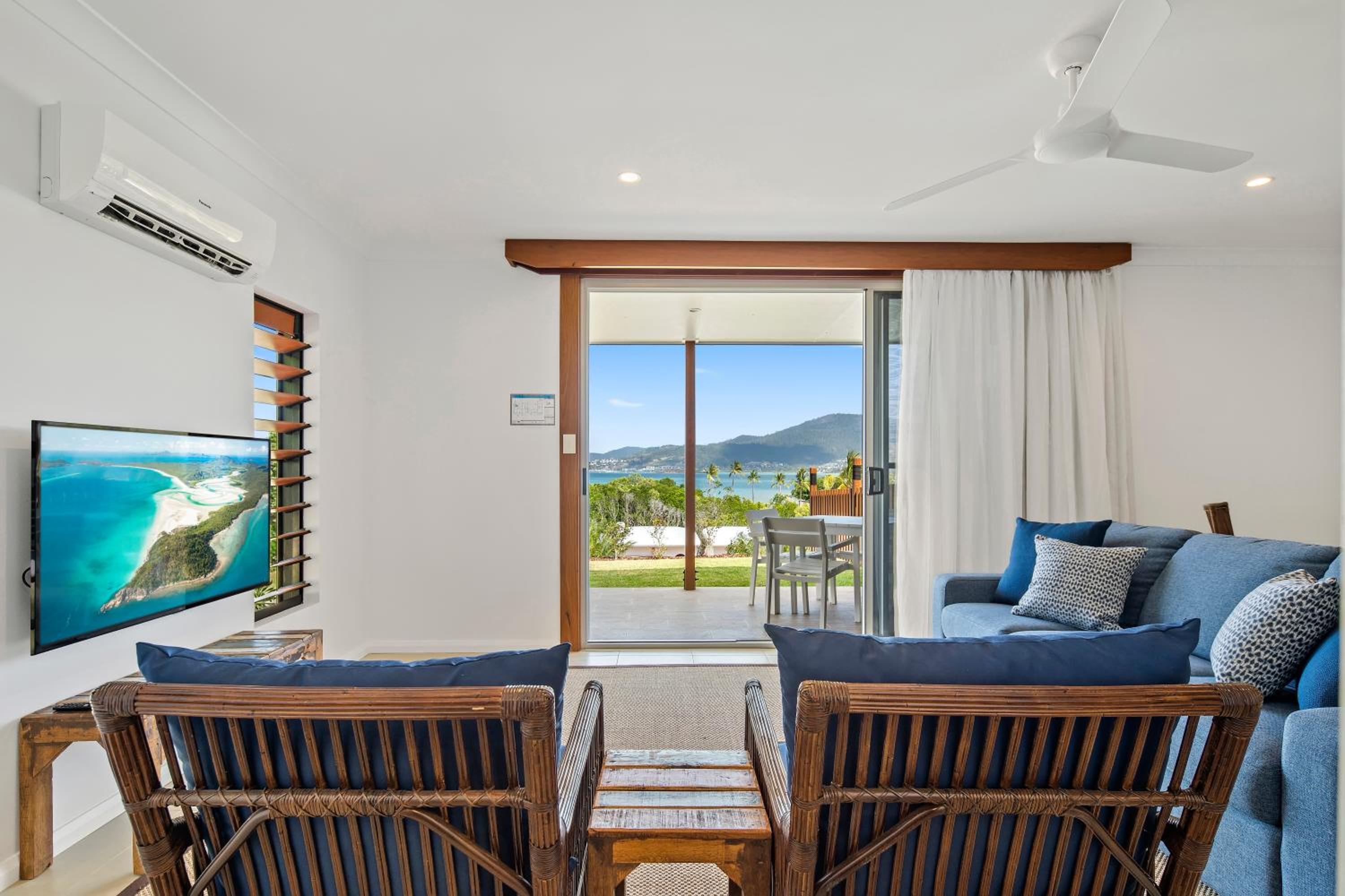 King Suite with Ocean View photo 3