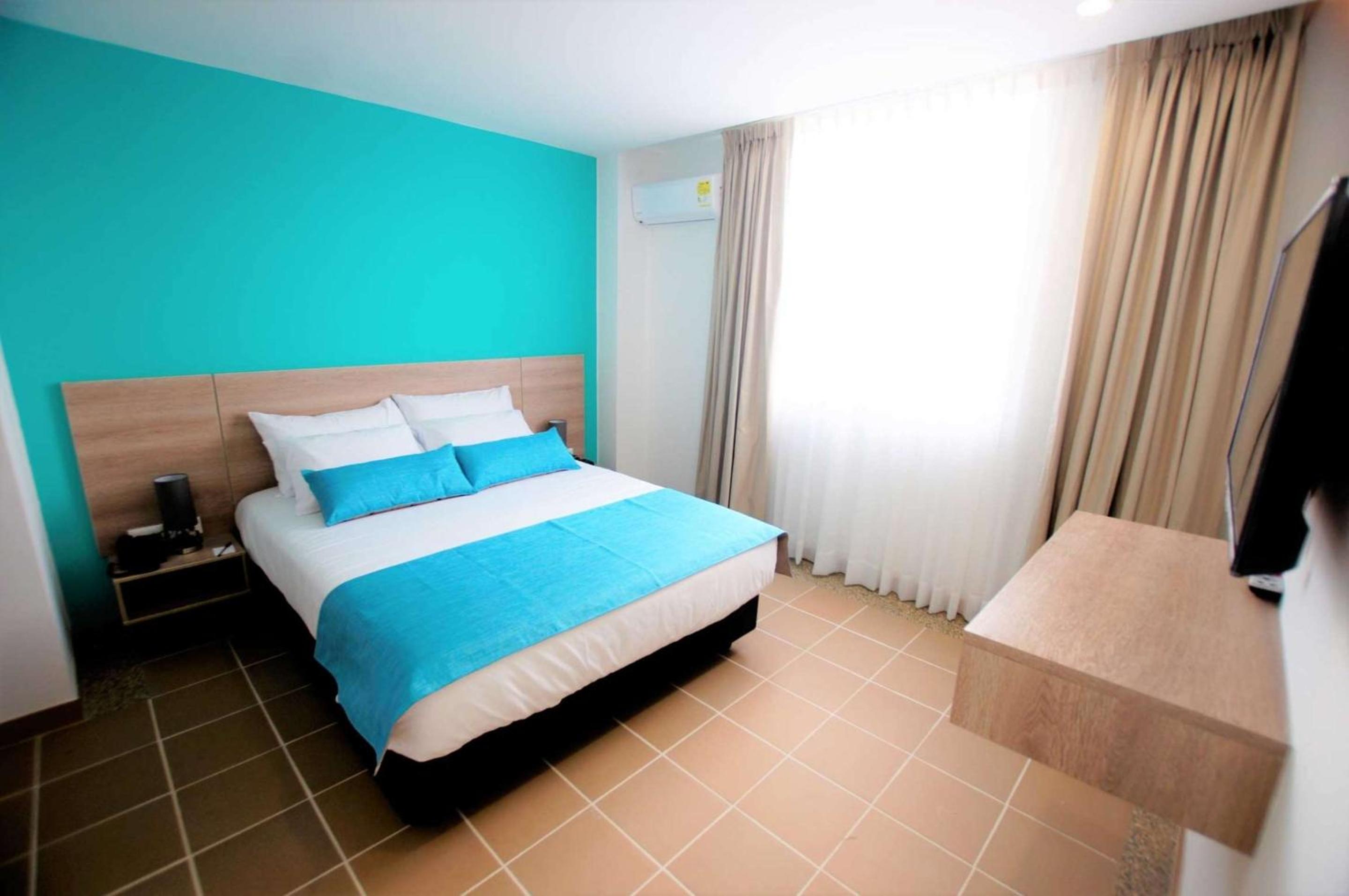 Queen Suite with Sofa Bed