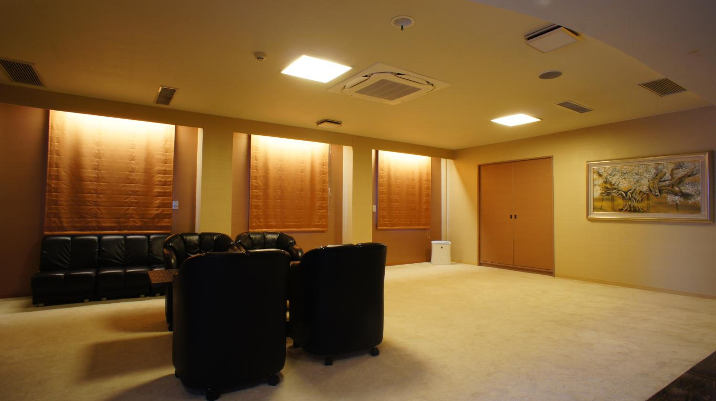 Deluxe Family Suite photo 3