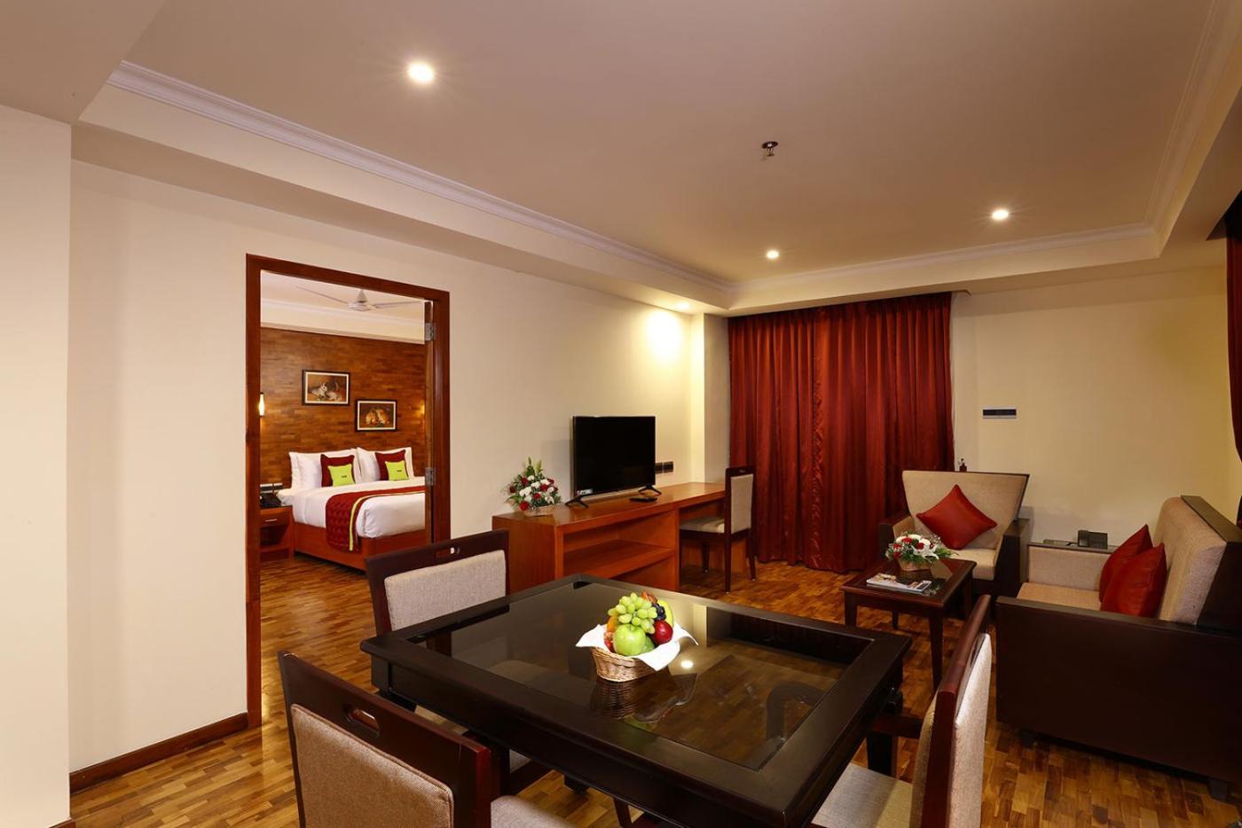 Suite with City View - Photo 1