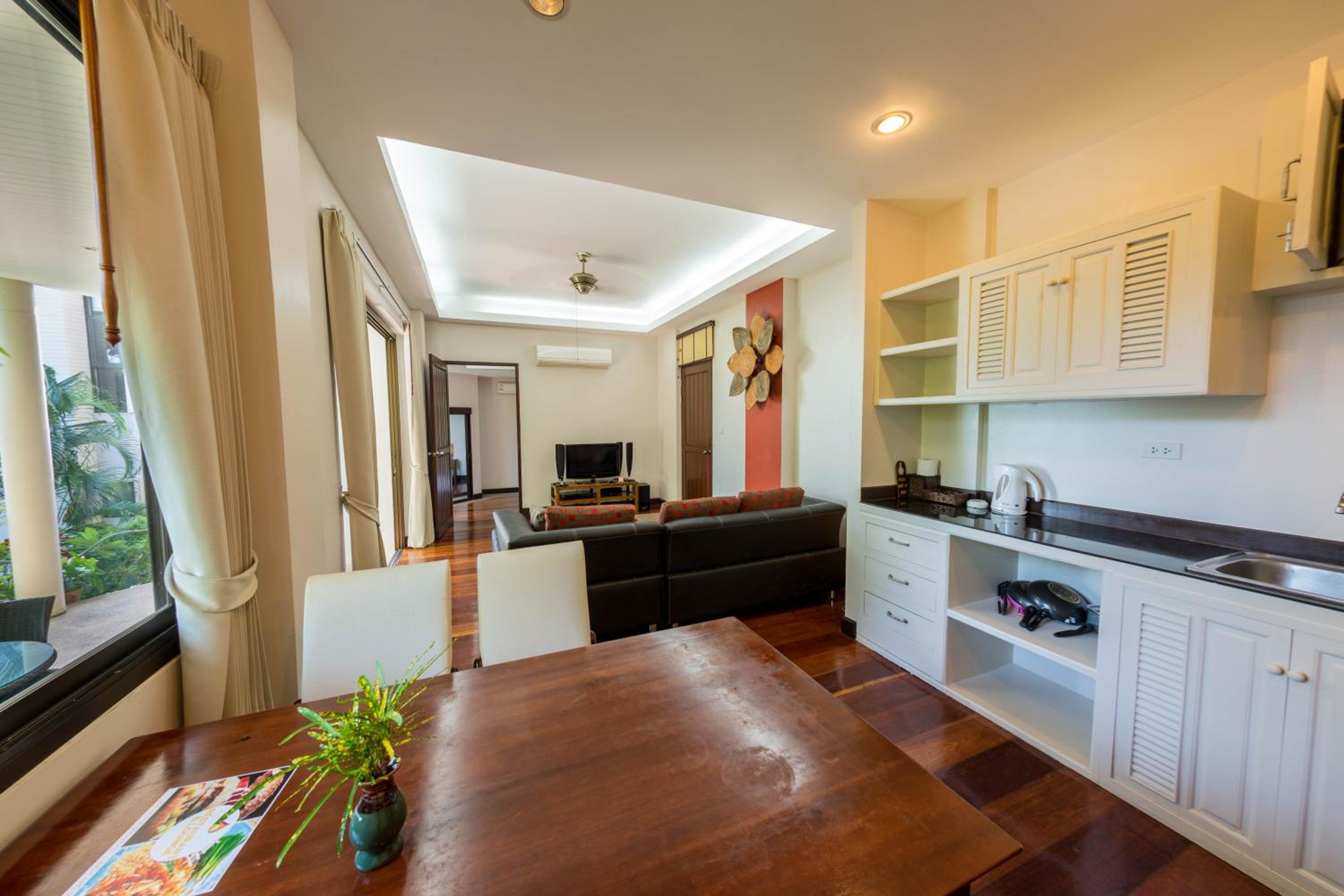 Three-Bedroom Suite photo 2