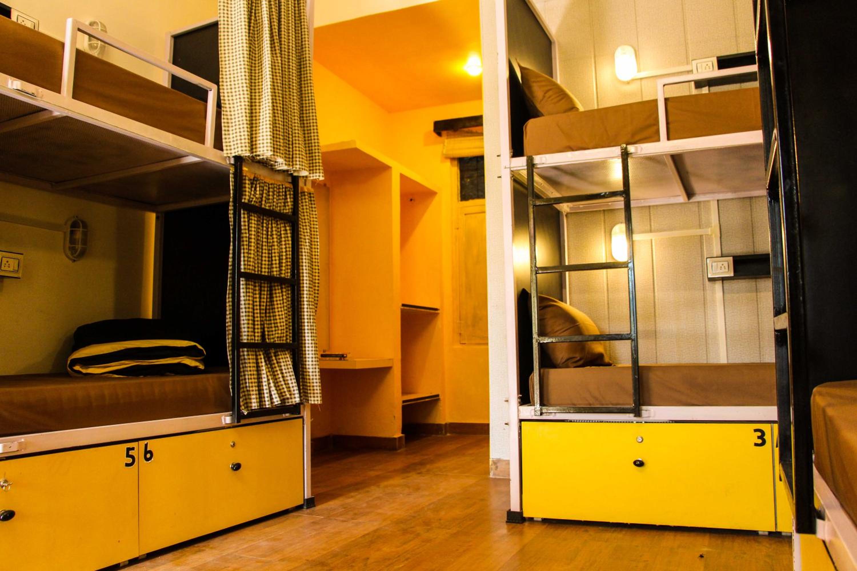 Bed In 4-Bed Female Dormitory Room photo 2