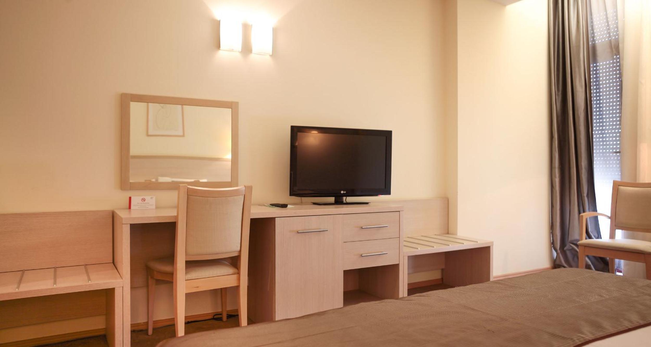 Double Room - Photo 1