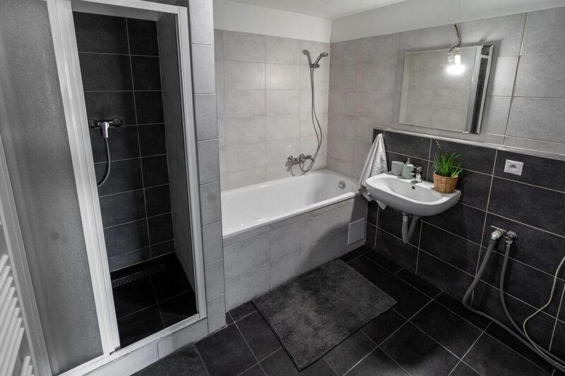 Two-Bedroom Apartment - Photo 11