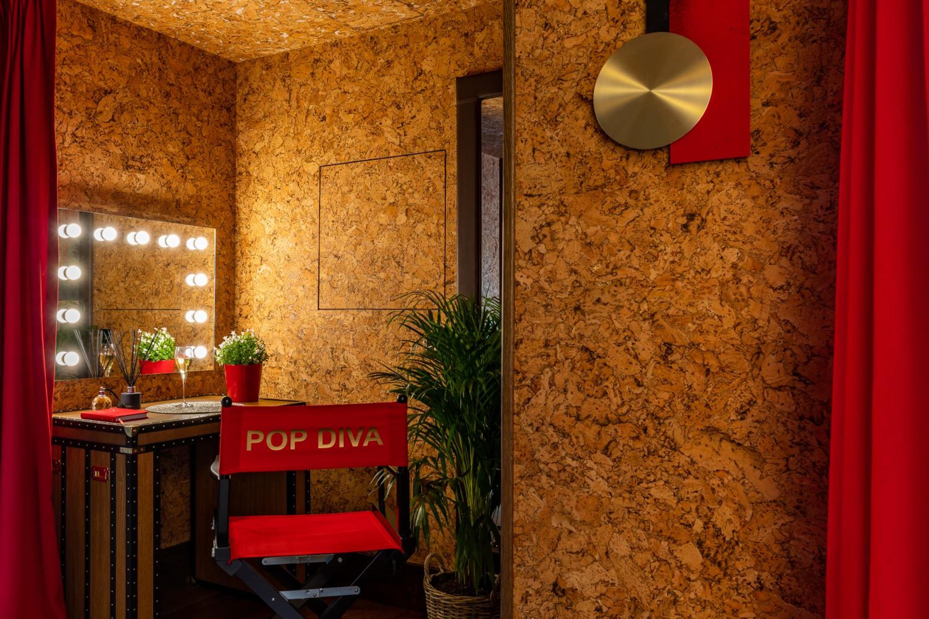 Pop Diva Suites