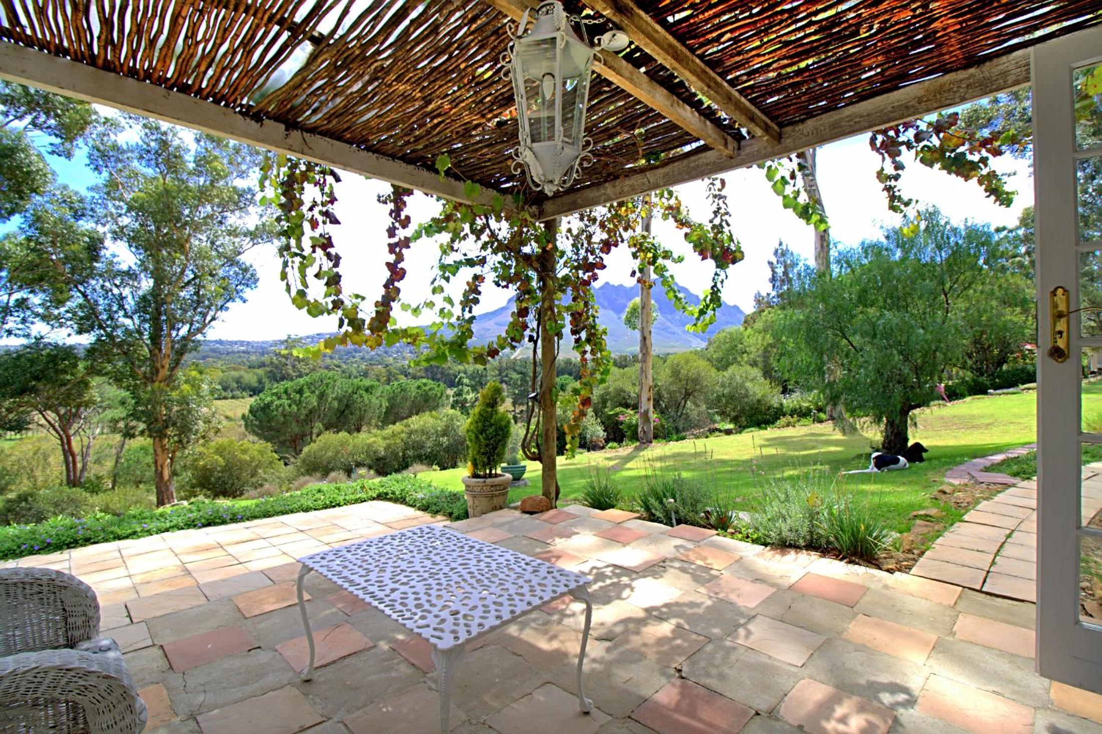 Morton Manor Cottage photo 2