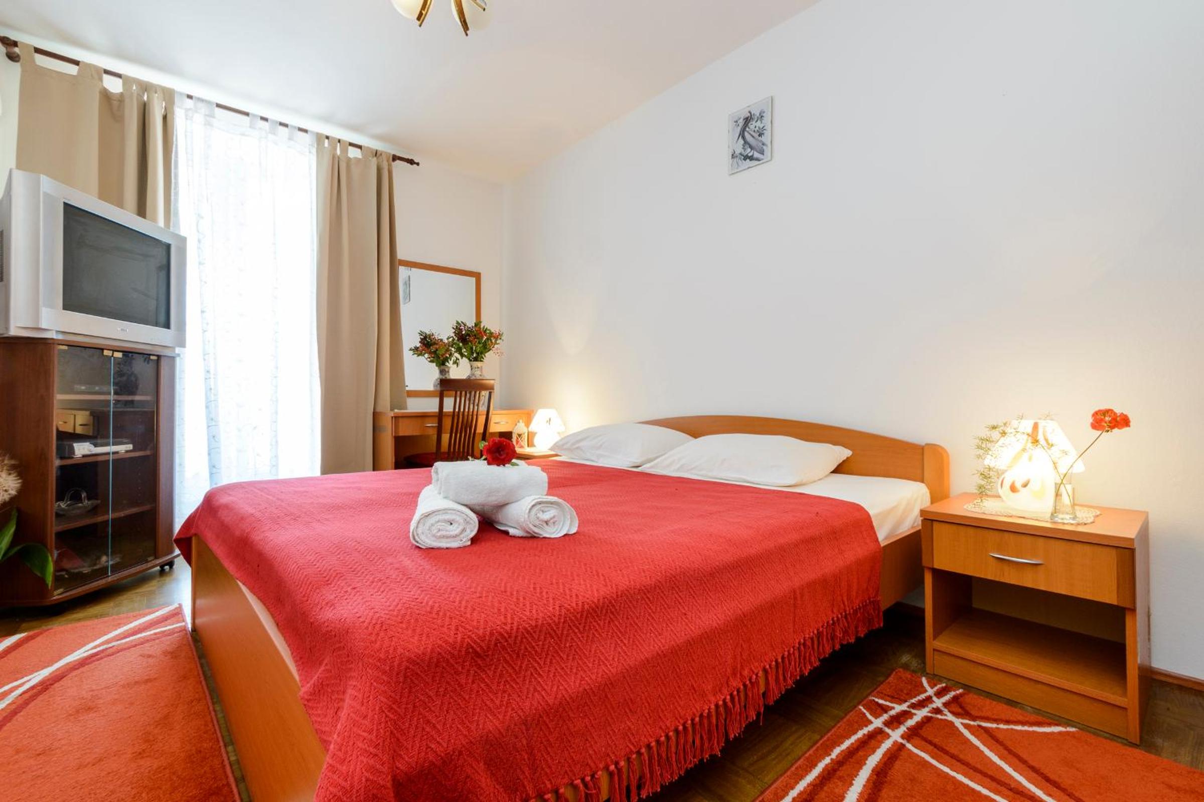 Three-Bedroom Apartment With Terrace And Sea View photo 1