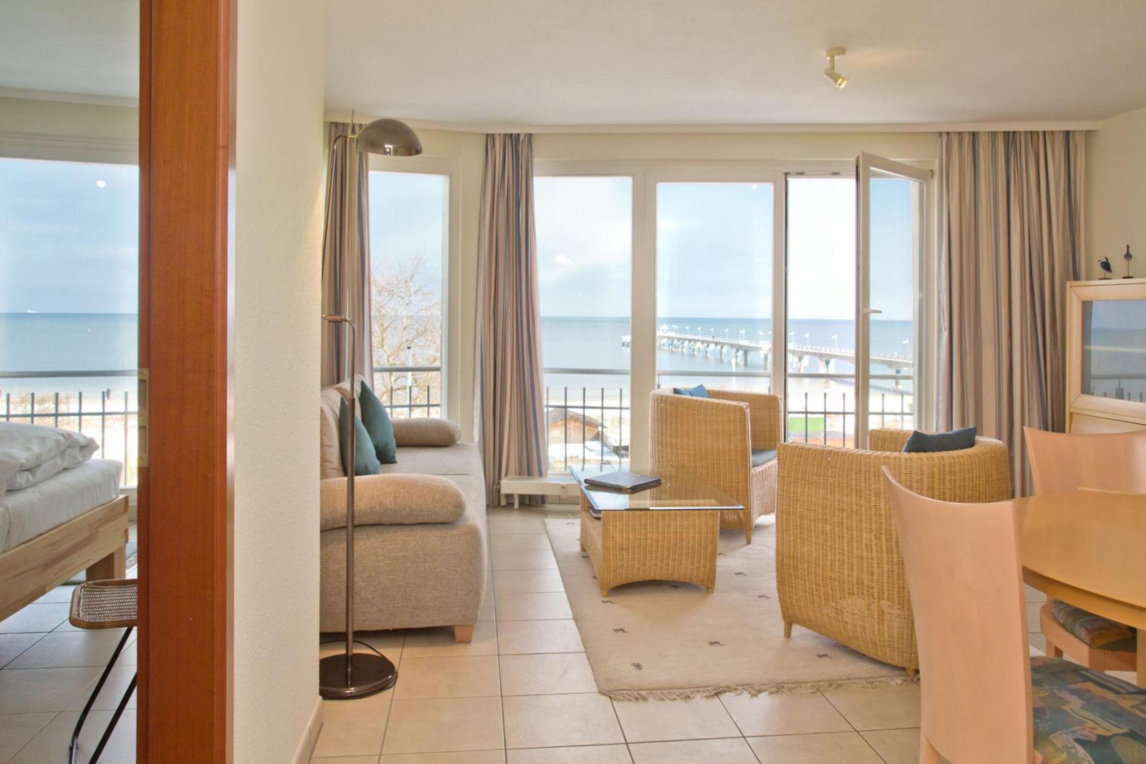 One-Bedroom Apartment with Sea View