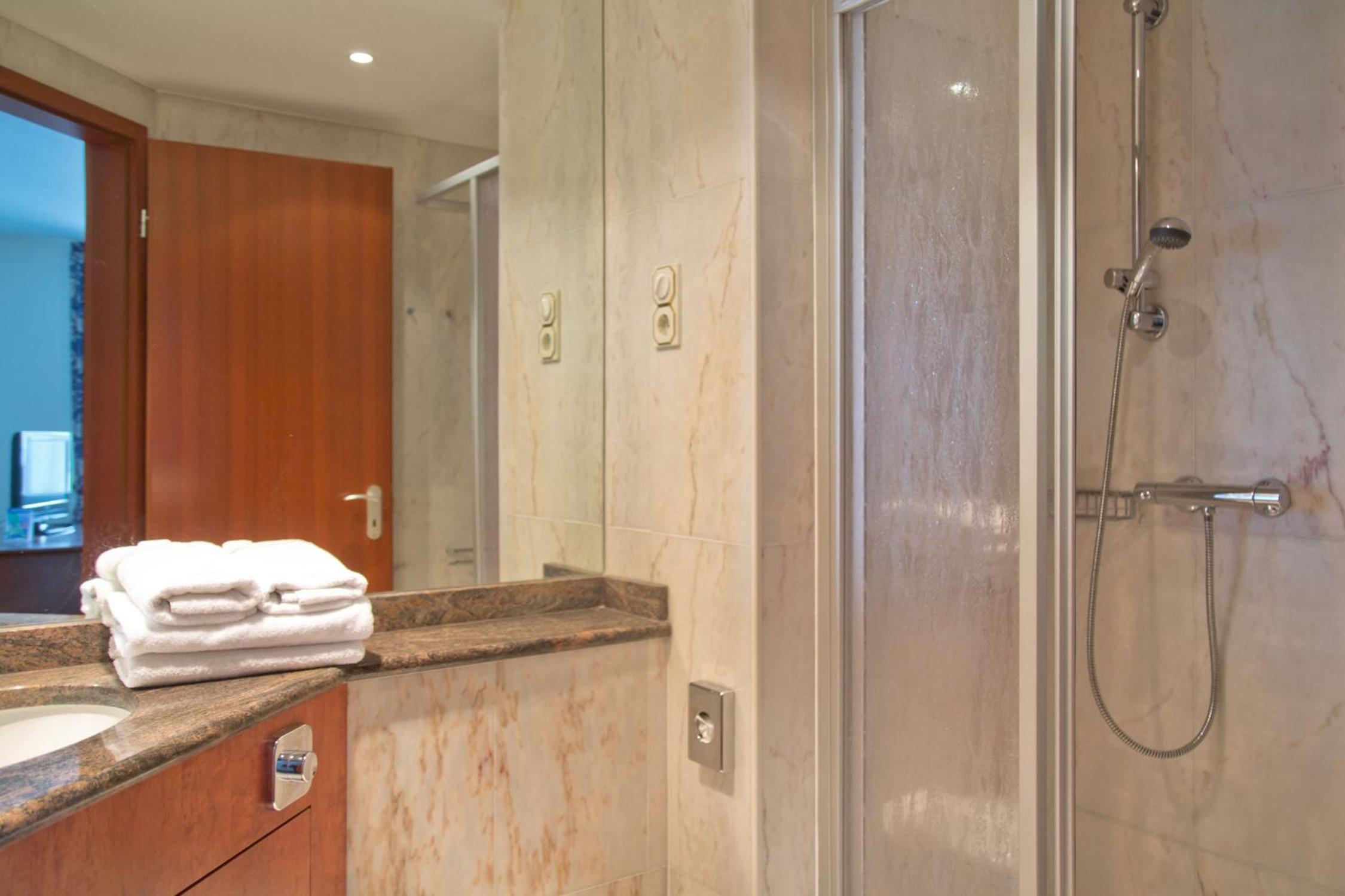 One-Bedroom Apartment with Sea View