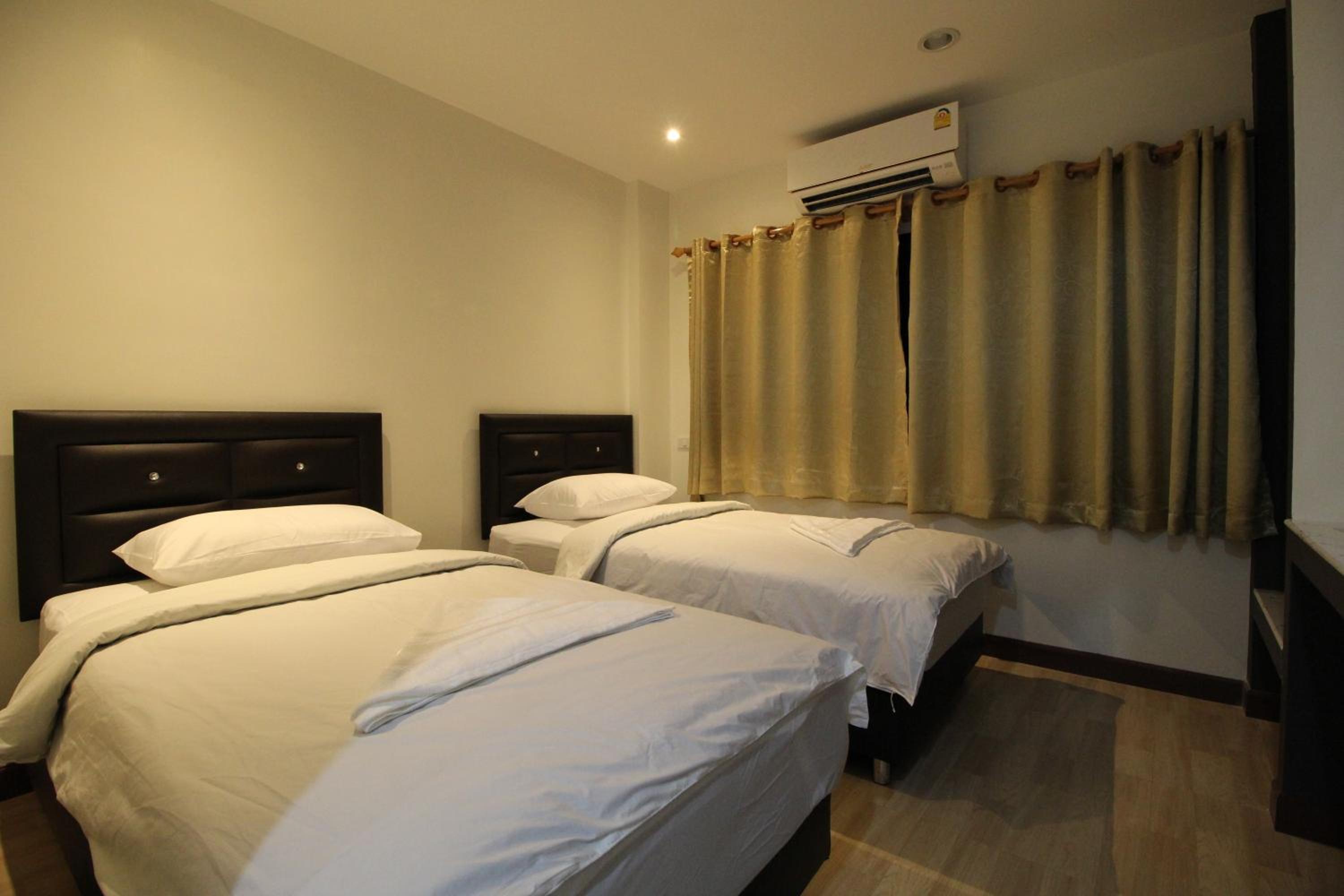 Deluxe Twin Room photo 1