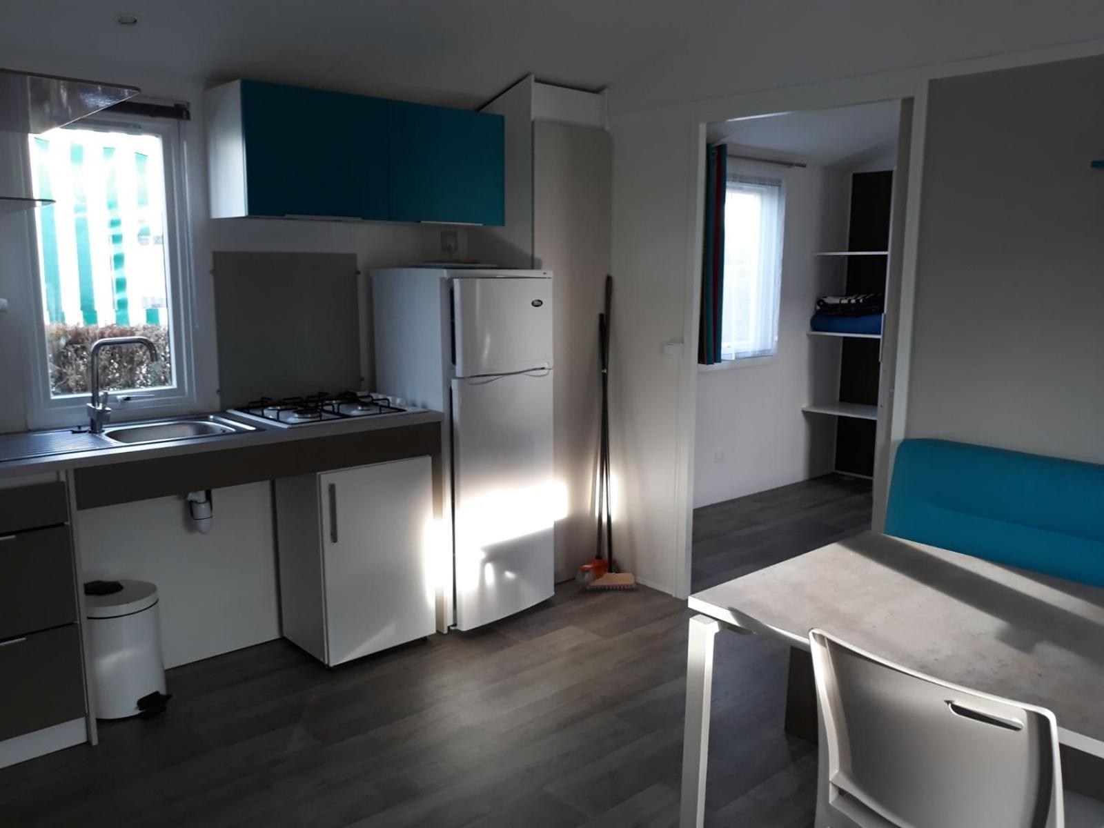 Mobile Home - Photo 1