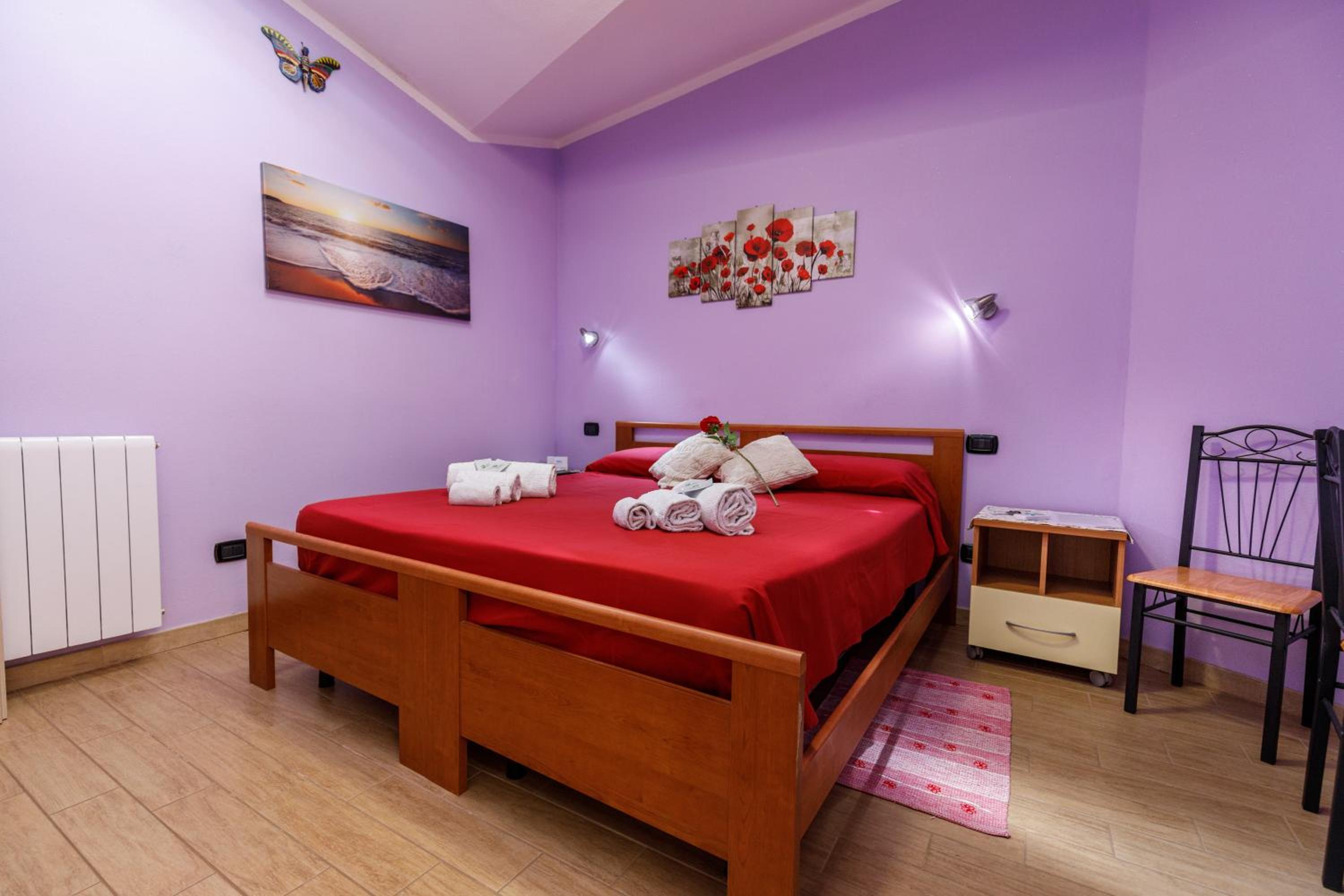 Double Room - Photo 9