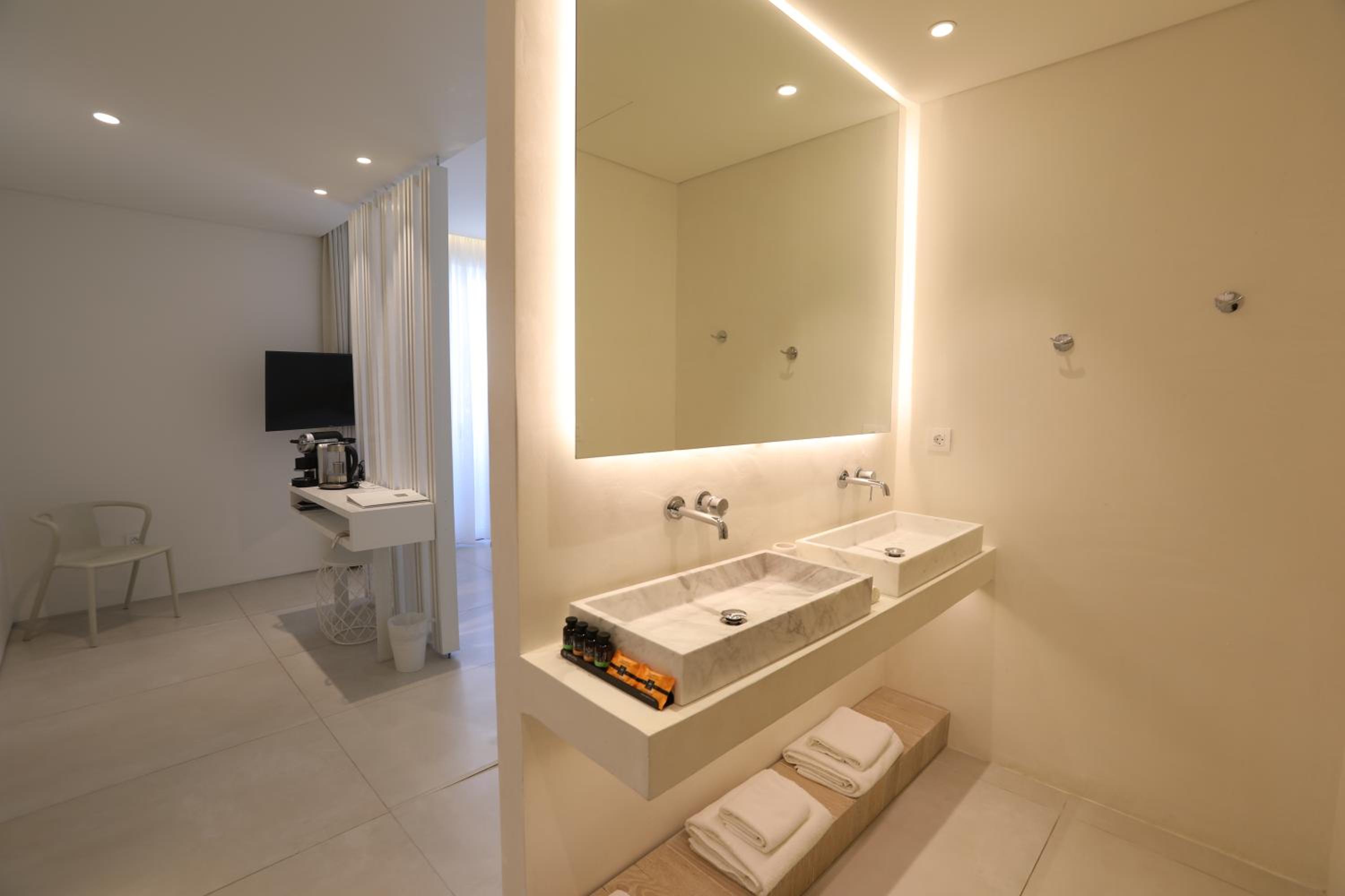Luxury Double with Mountain View photo 2
