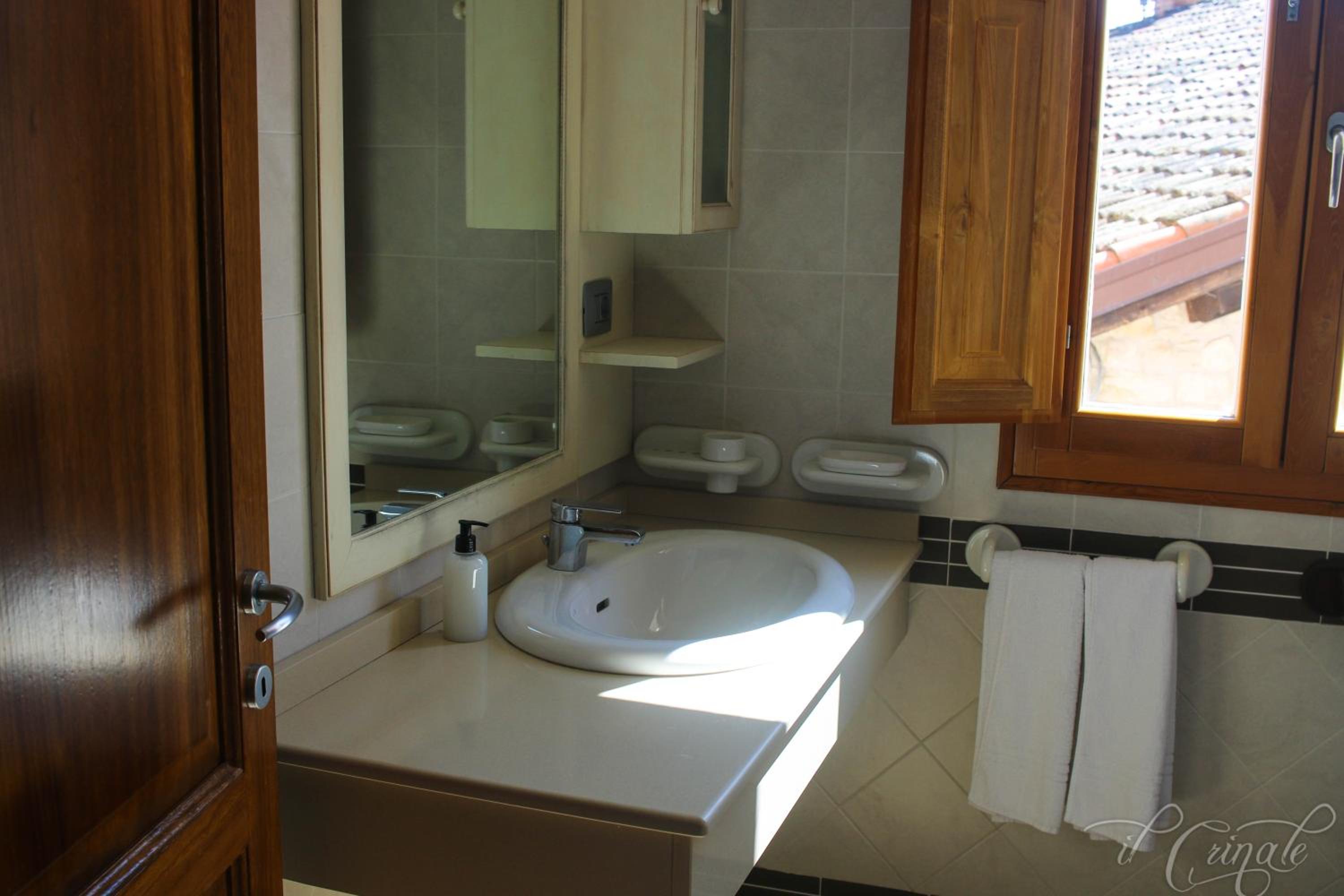 Deluxe Twin Room - Photo 5