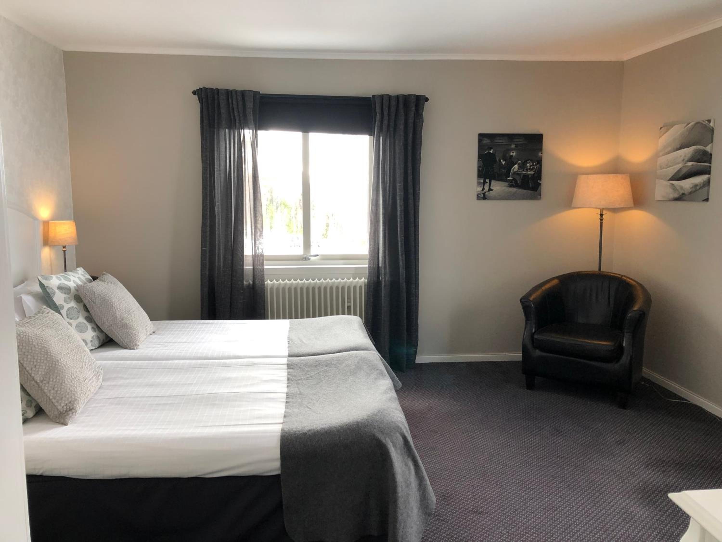 Standard Twin Room - Non-Smoking - Photo 3
