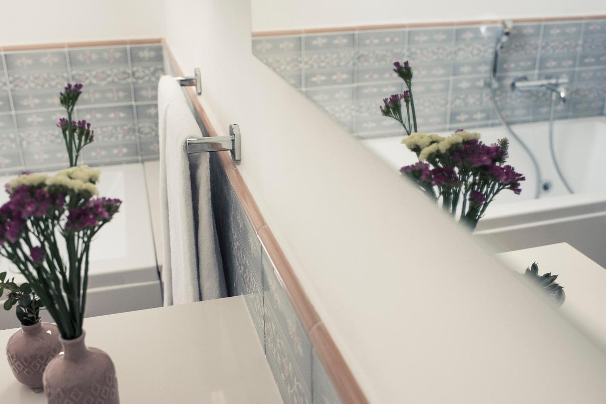 Suite with Terrace - Photo 4