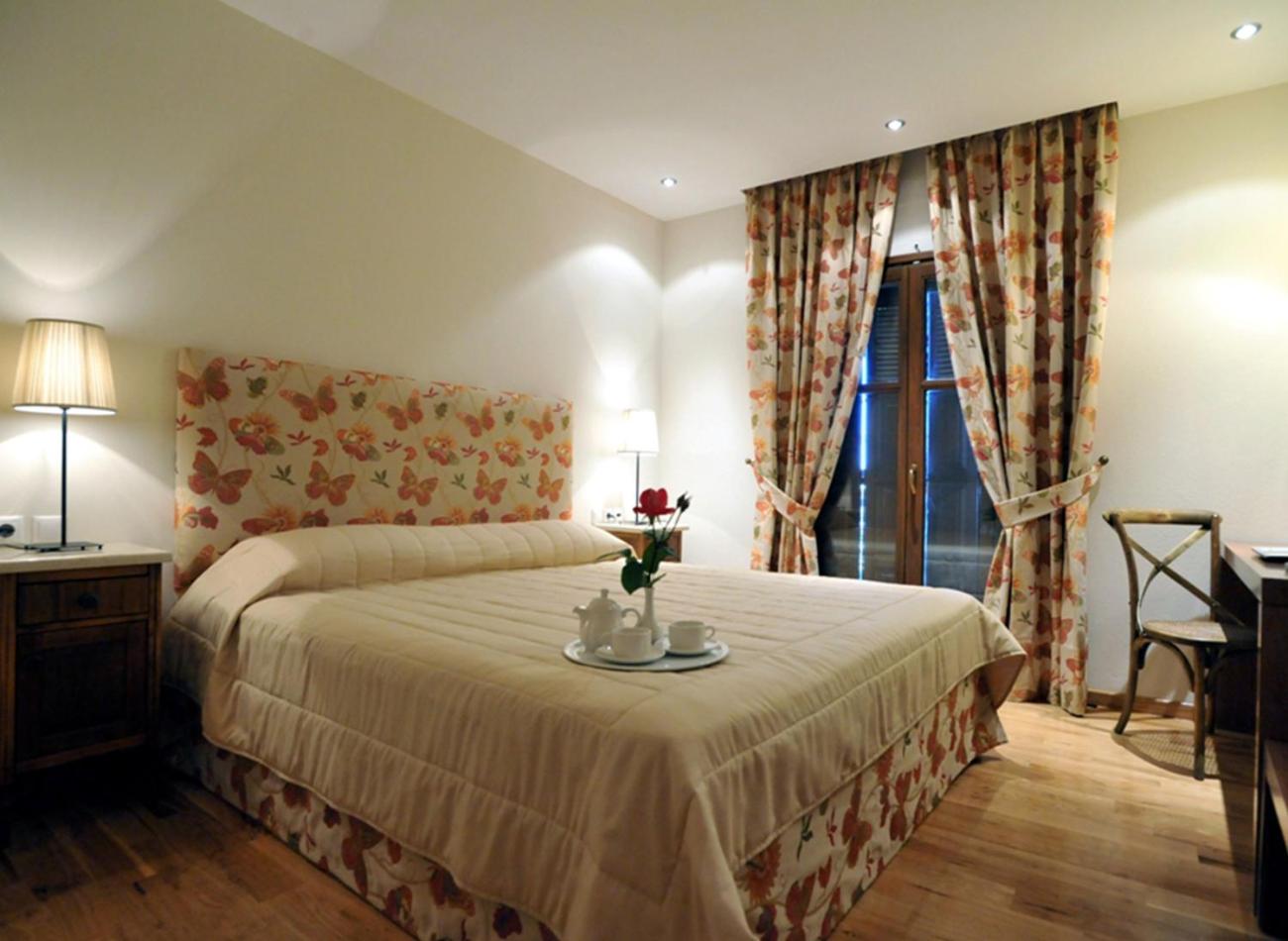Two-Bedroom Suite - Photo 1