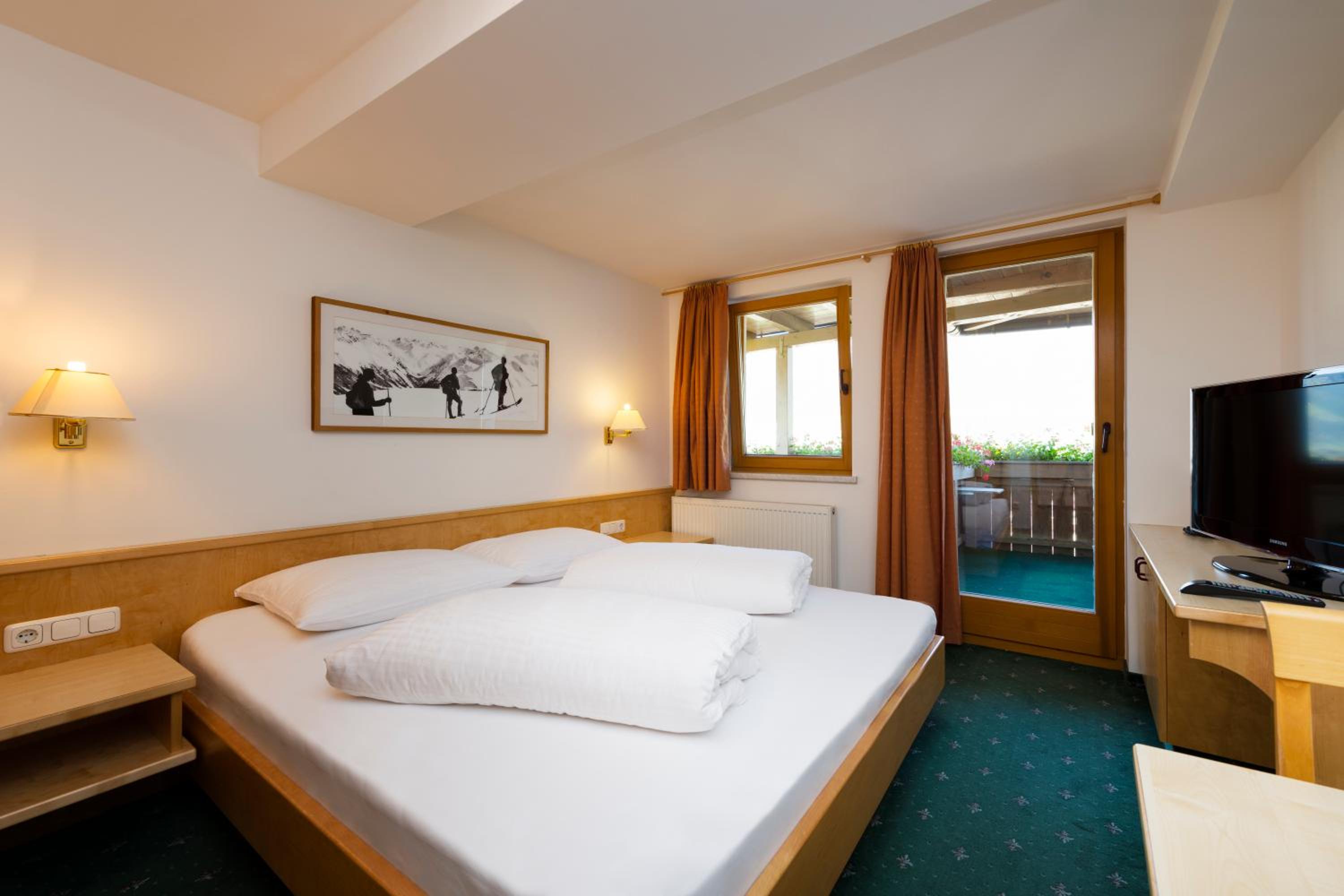 Family Junior Suite - Photo 1