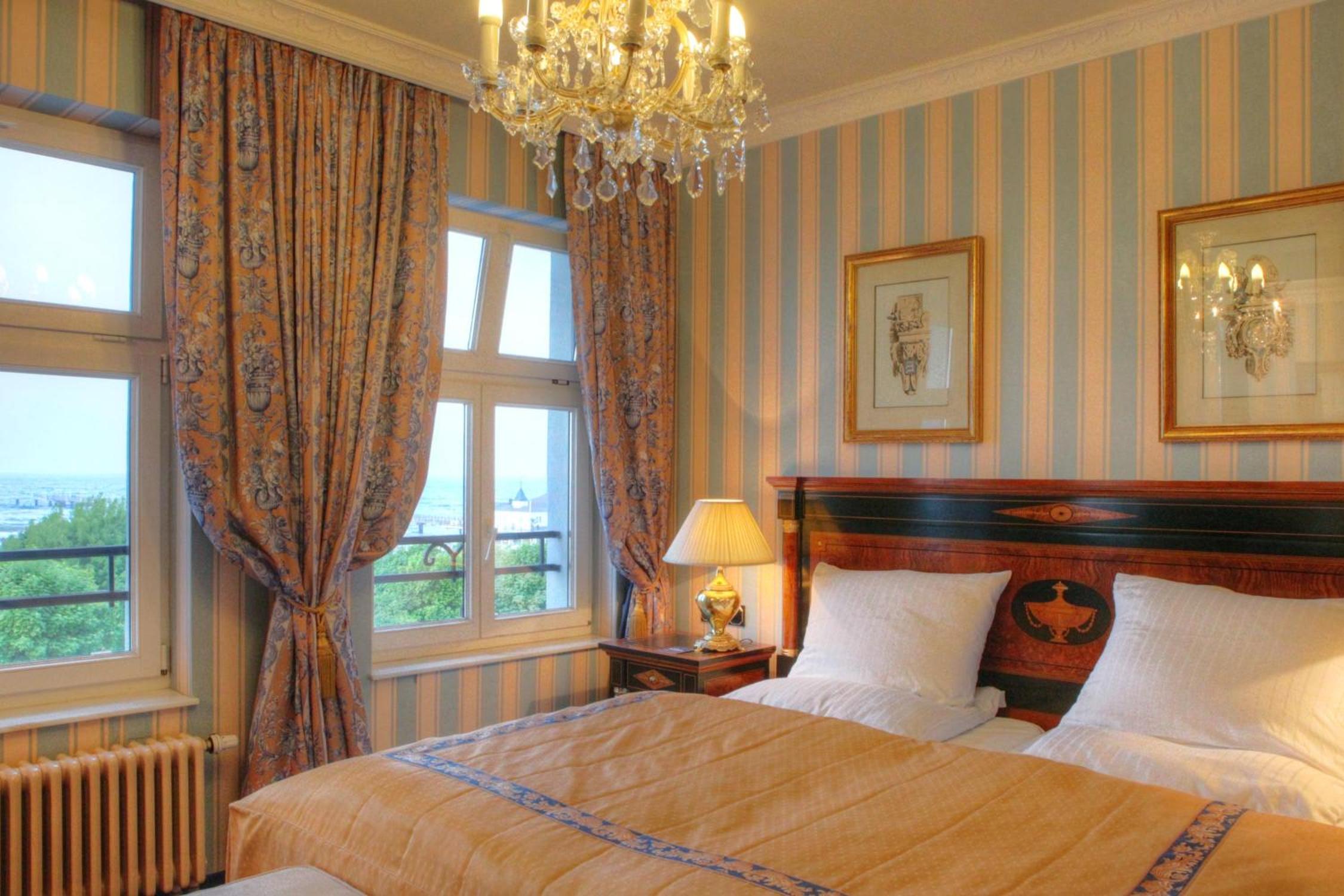 Senior Suite with Sea View photo 3