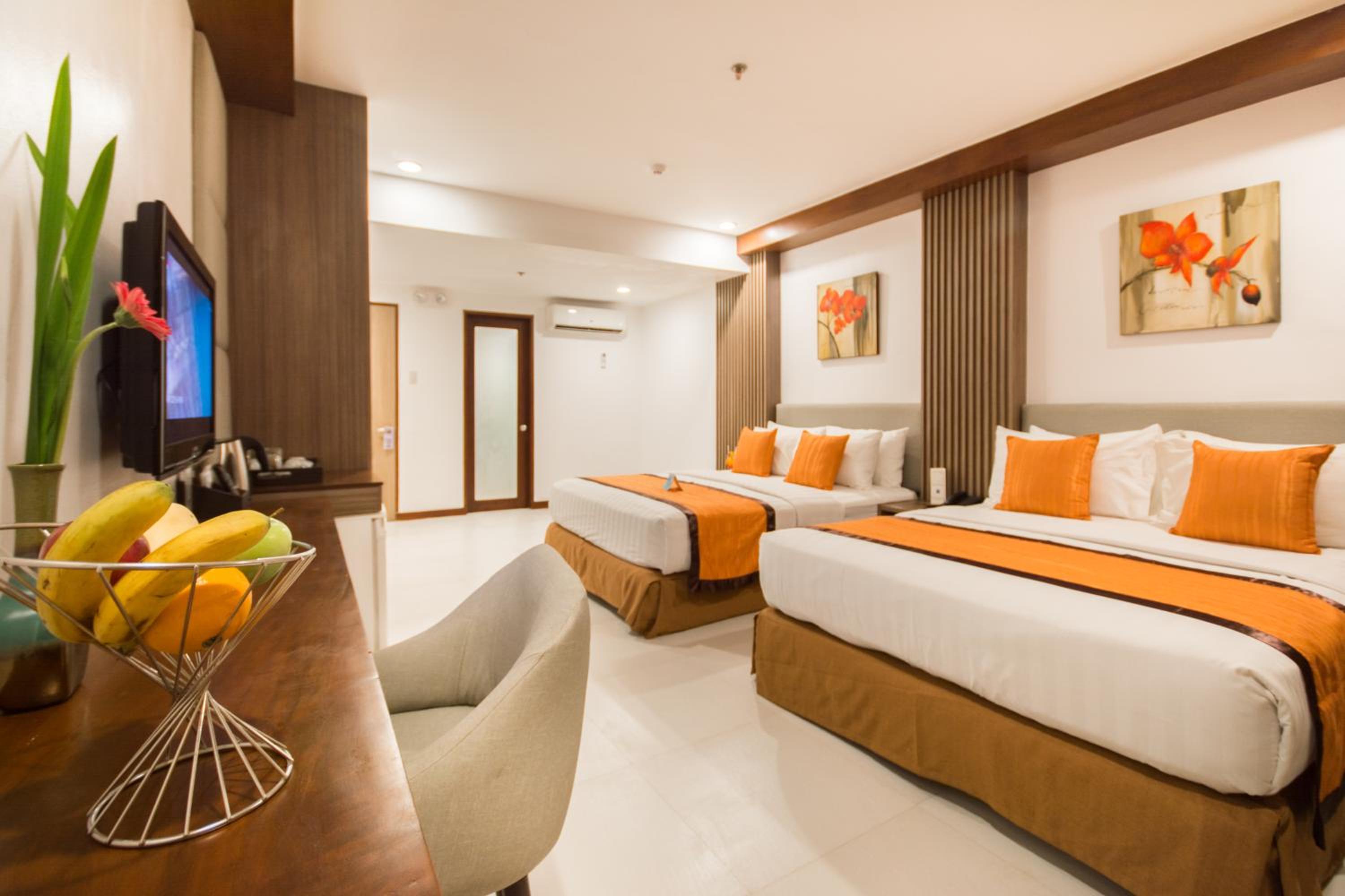 Superior Quadruple Room - Photo 10