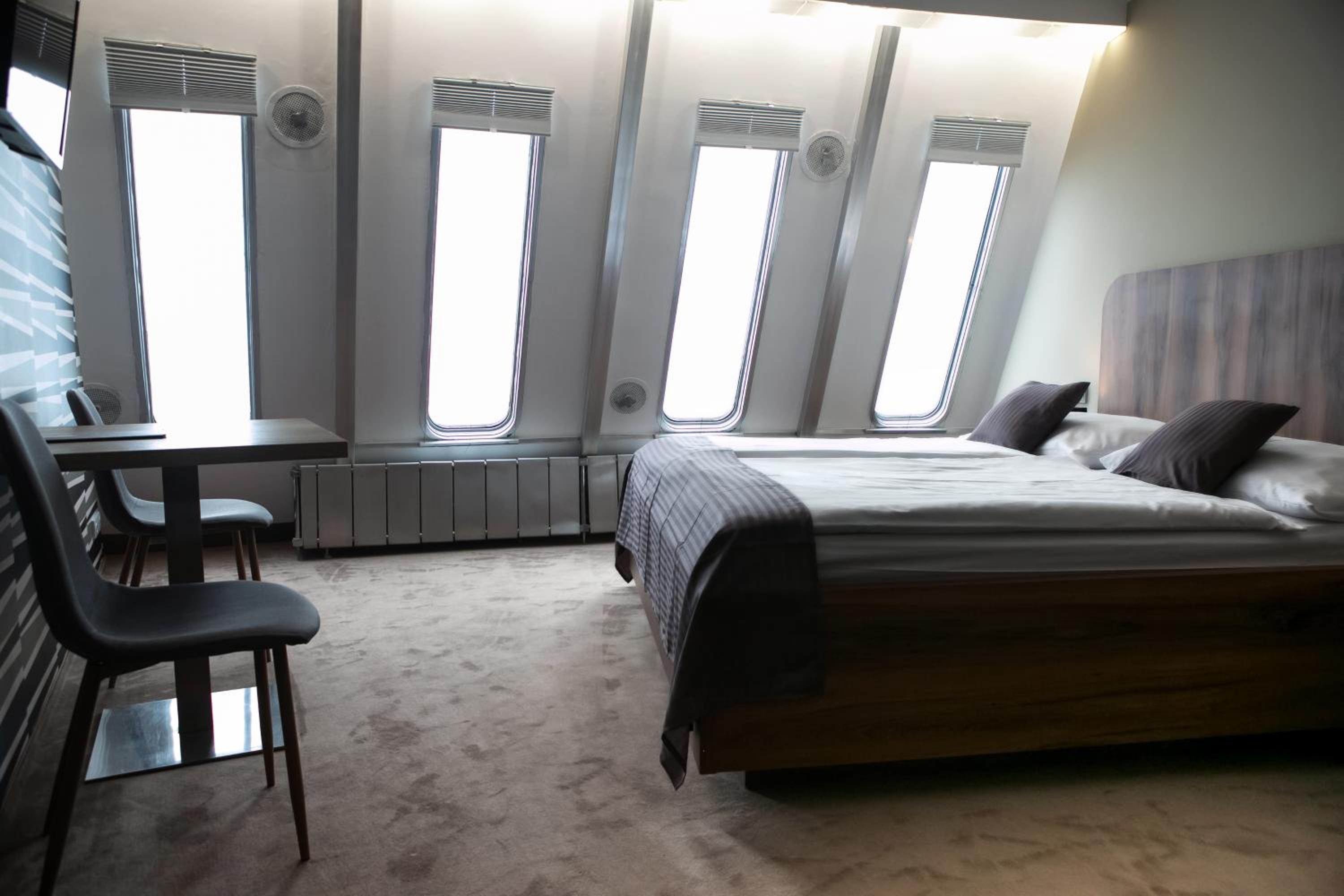 Economy Double Room with Shared Bathroom photo 3