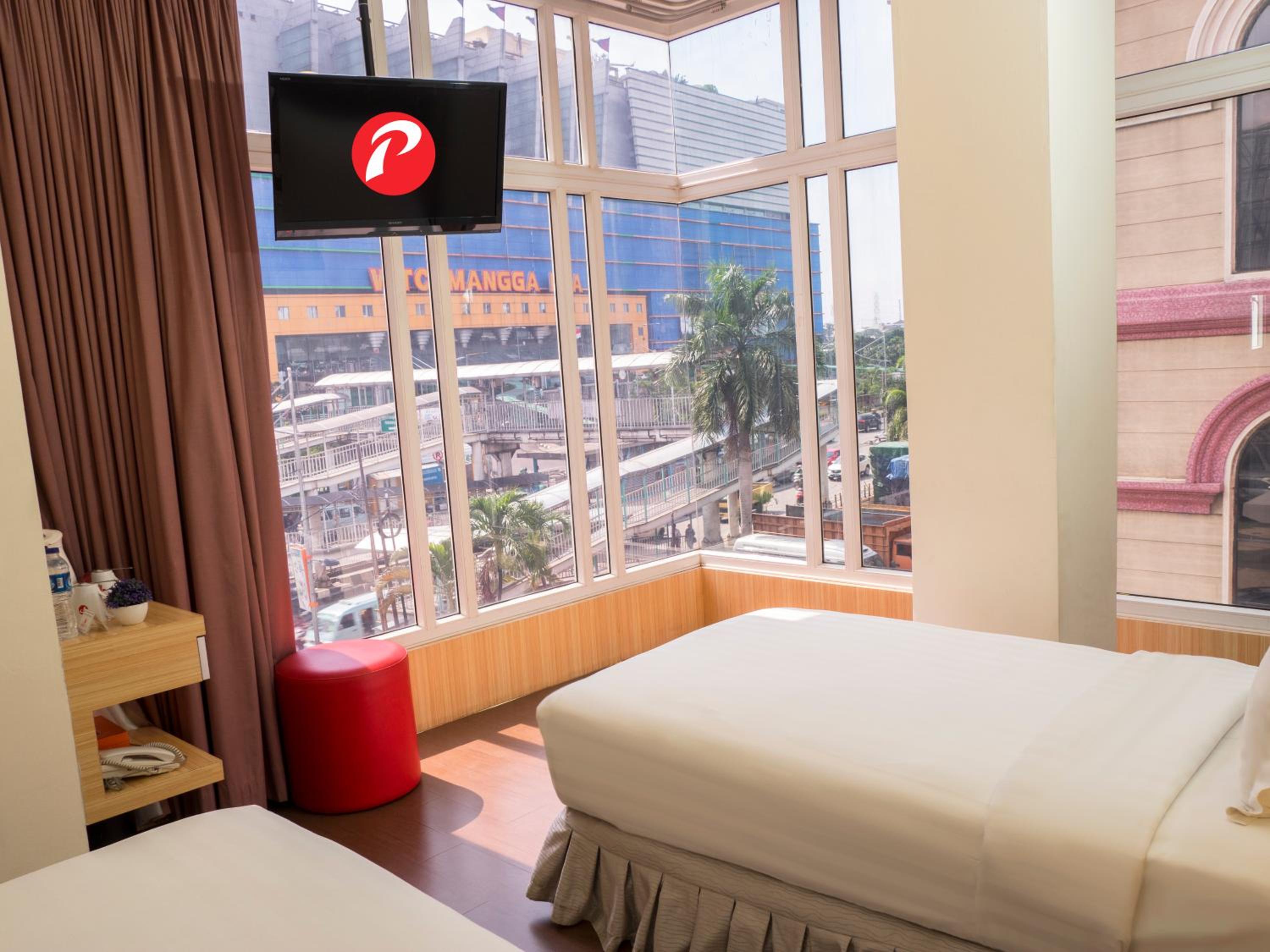 Deluxe Double or Twin Room - Photo 7