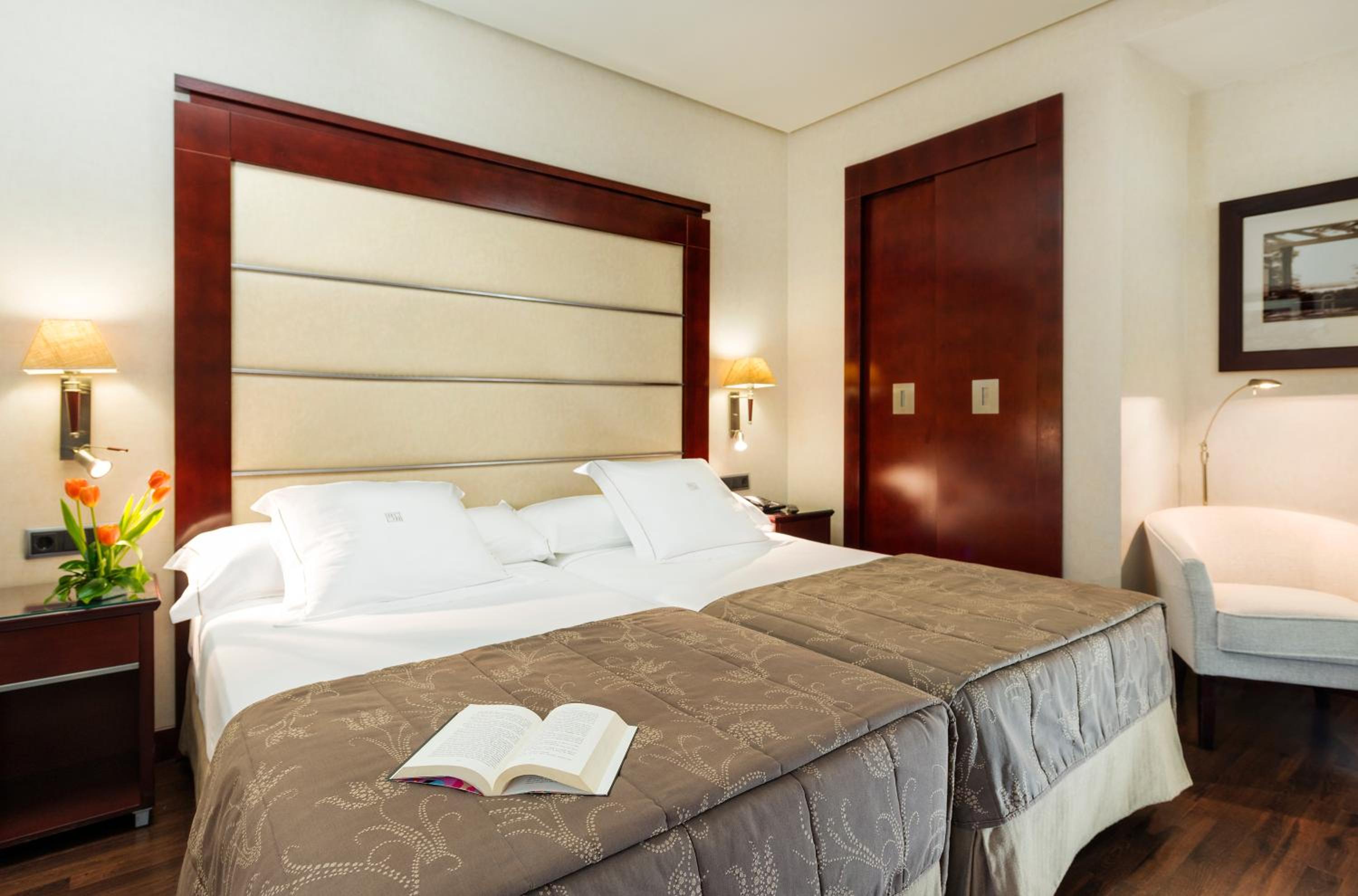Double or Twin Room (1 Adult)