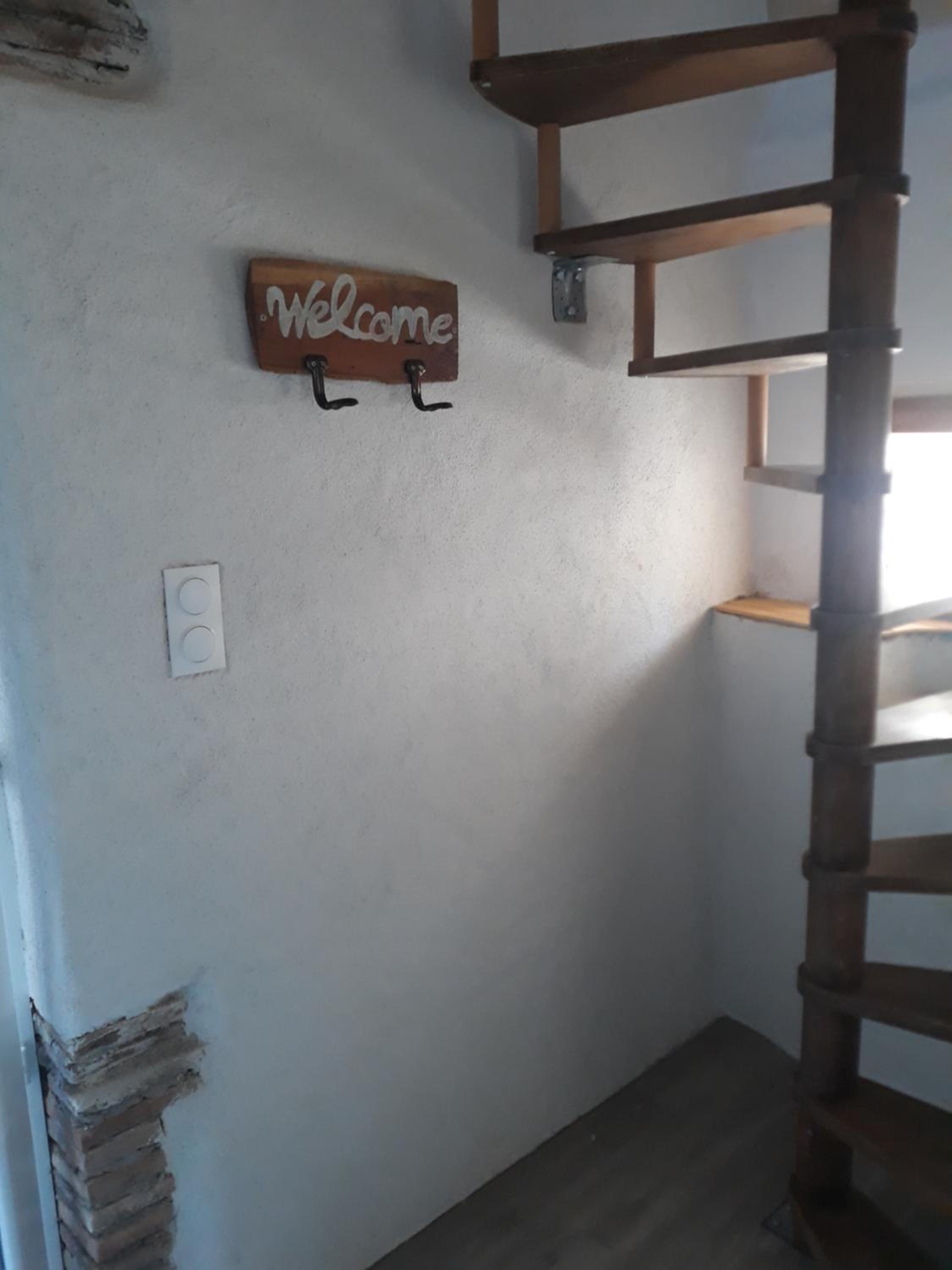 One-Bedroom House photo 1