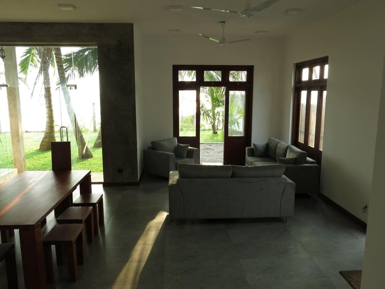 Villa photo 1