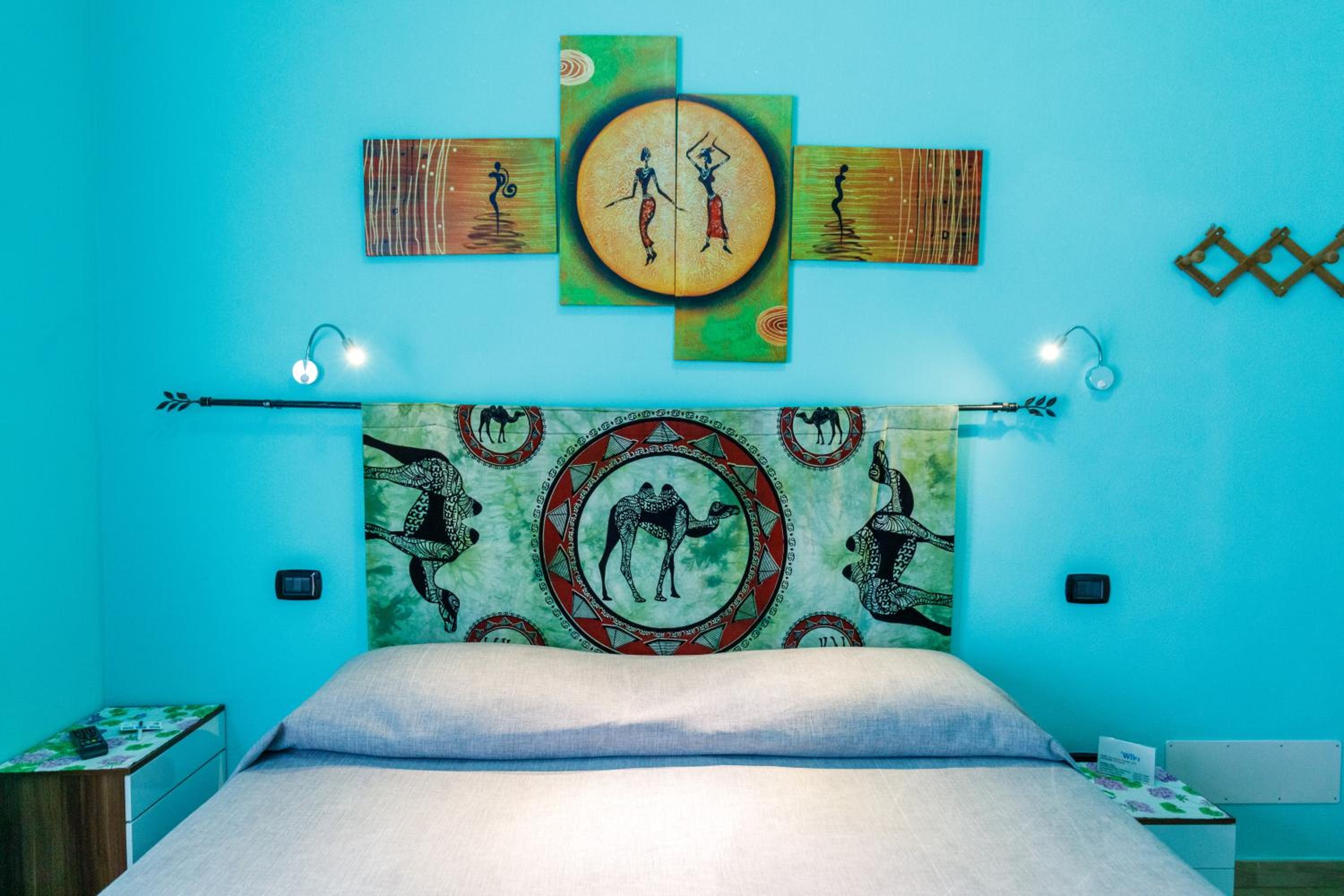 Double Room with Private Bathroom - Photo 7