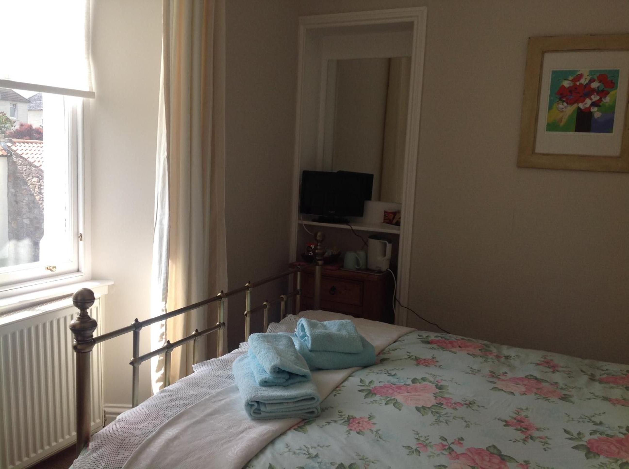 Double Room with Private Bathroom photo 3