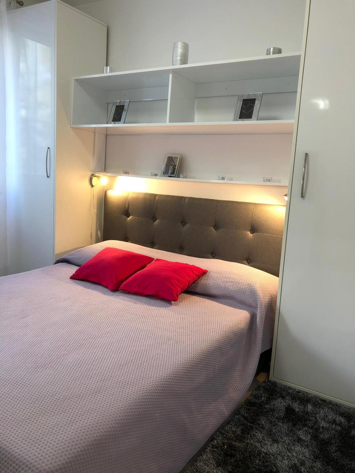One-Bedroom Apartment - Photo 15