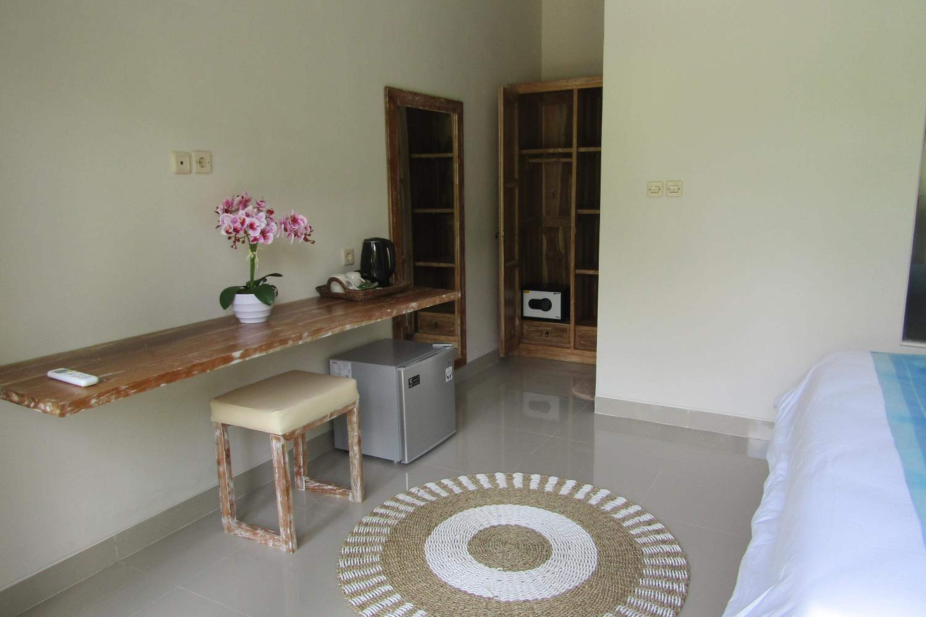 Deluxe Queen Suite - Photo 4